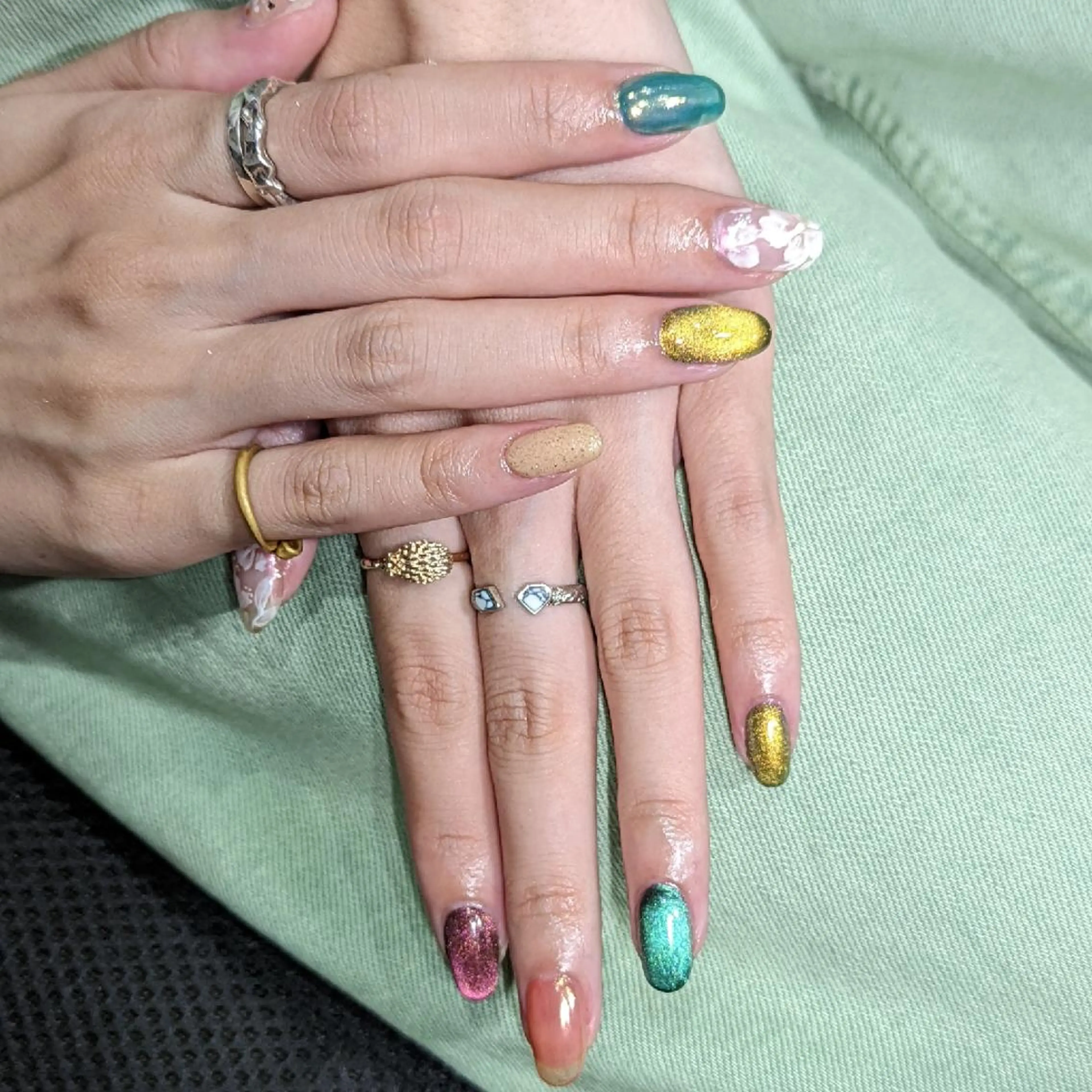 ネイル キラキラネイル マグネットネイル ナリタ・ マミのネイルデザイン