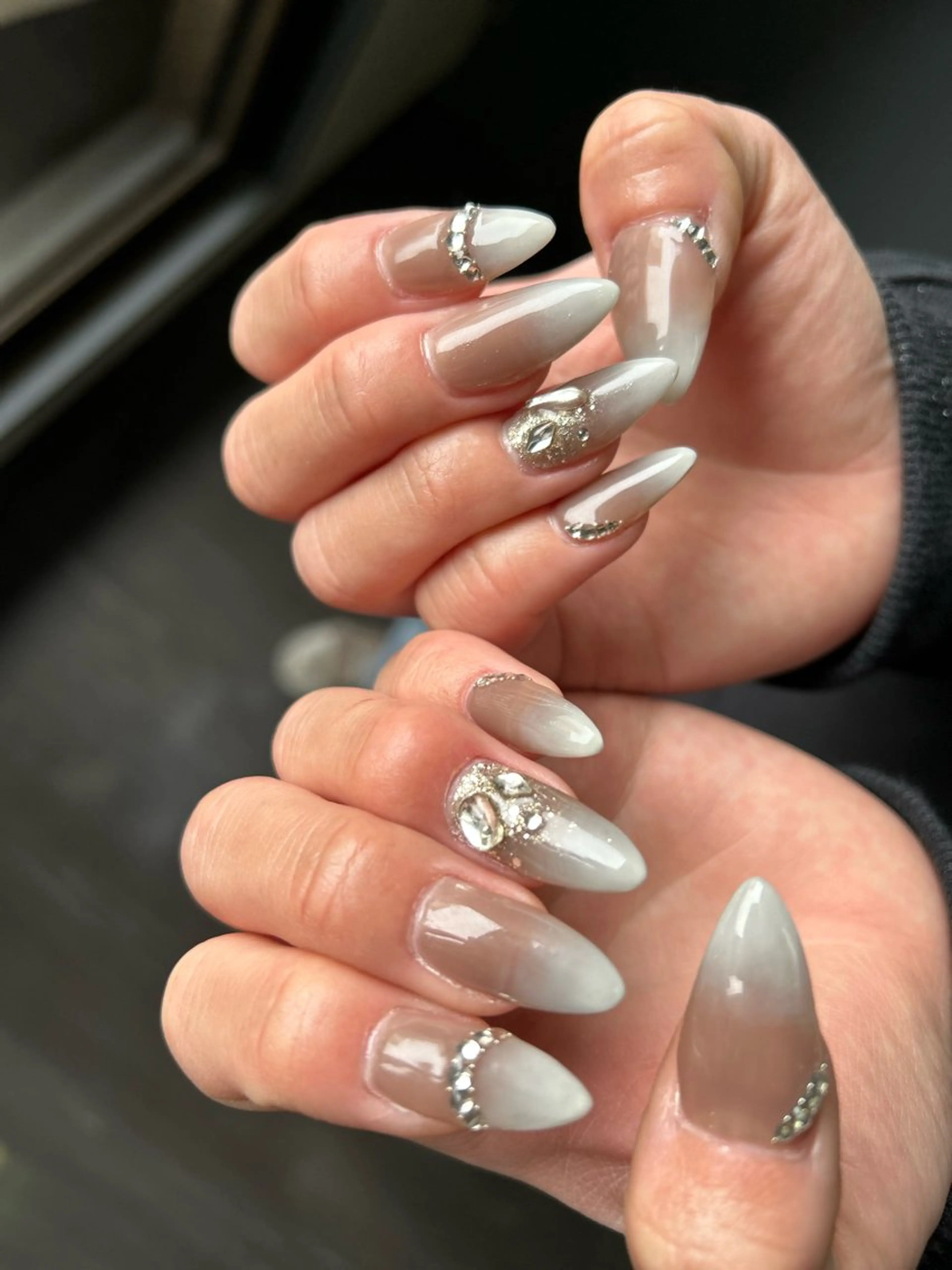 ネイル ハンドネイル フットネイル ✴︎ Delightのネイルデザイン