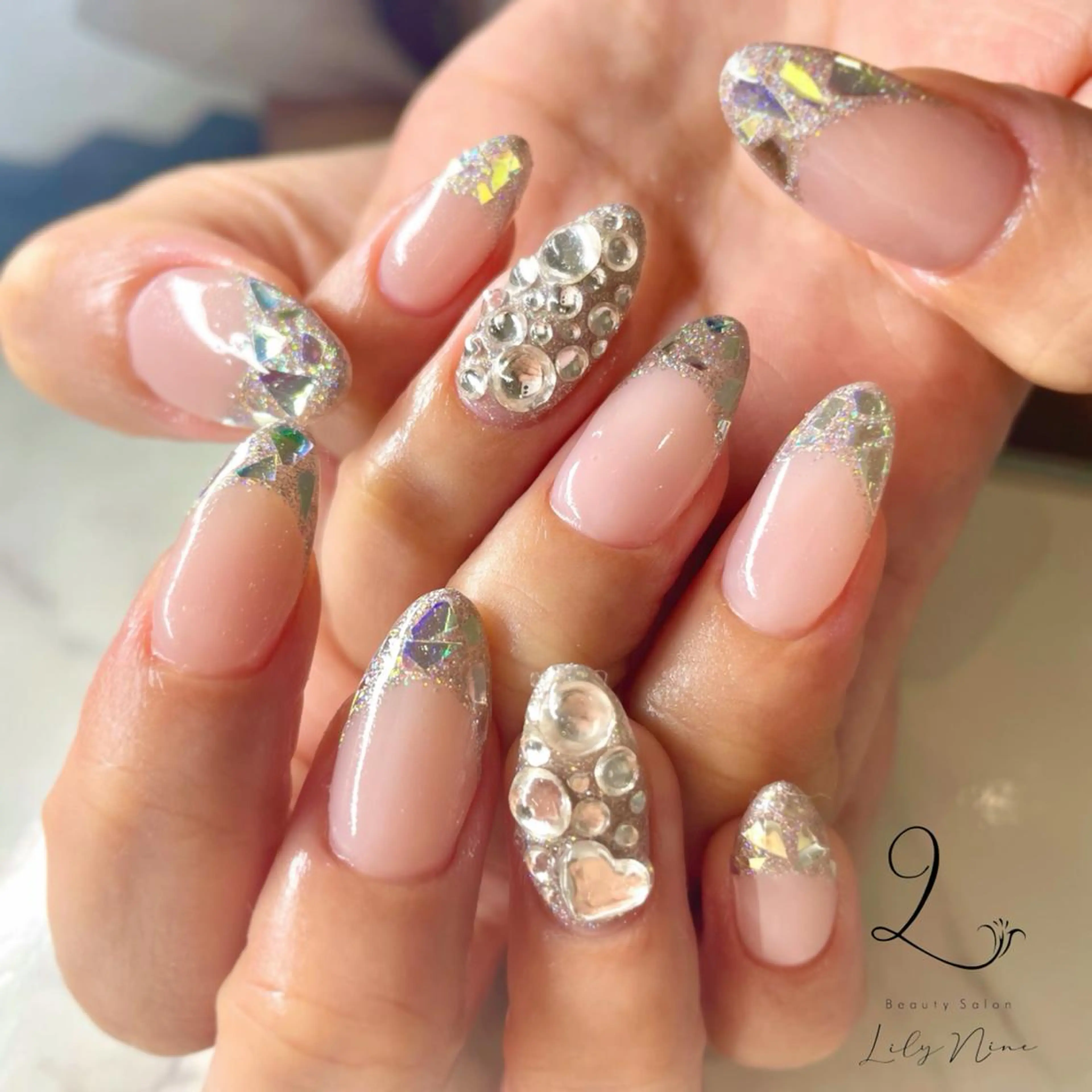 ネイル フレンチネイル ガラスフレンチ REVIA :ayaのネイルデザイン