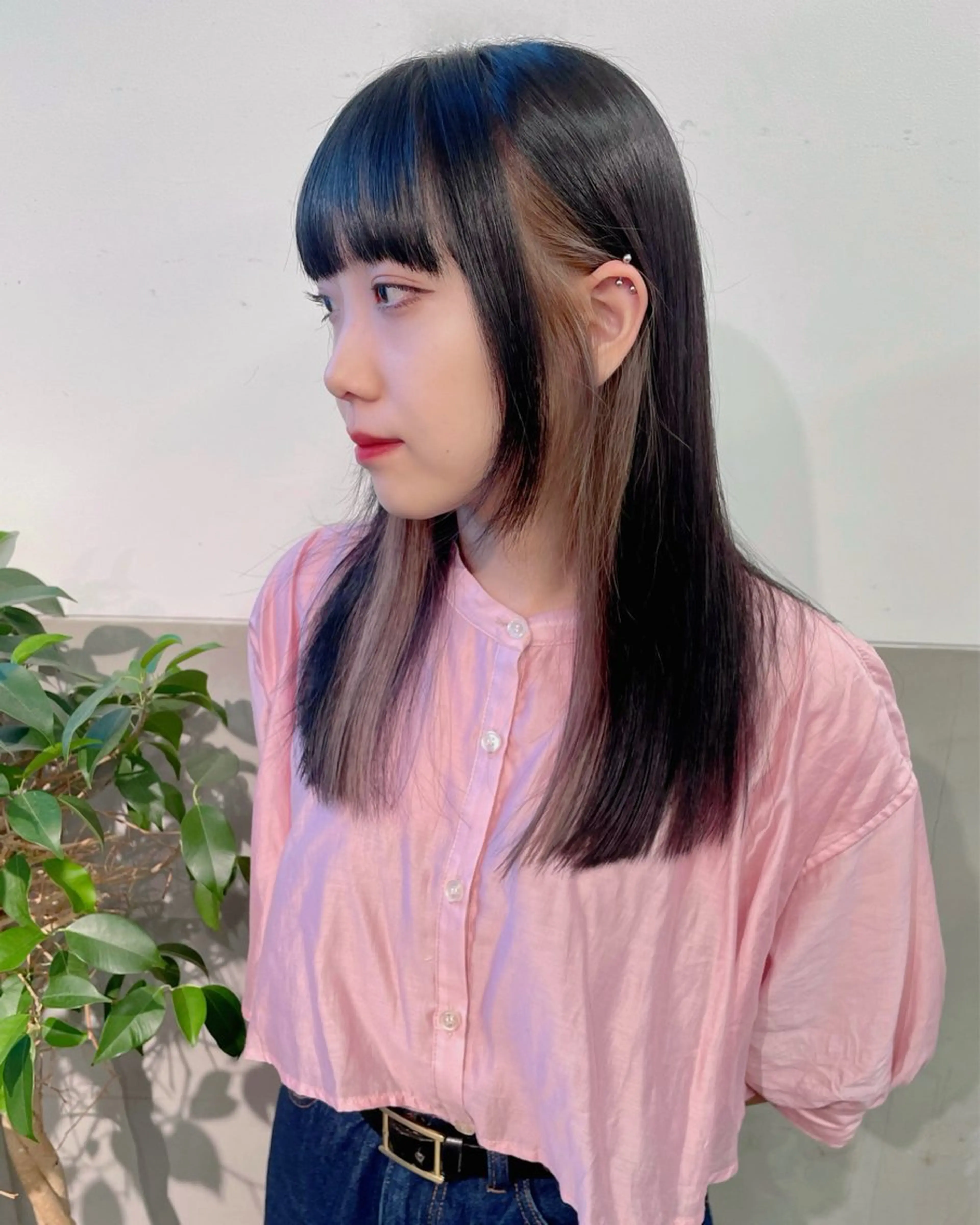 ロング ハイトーン 🌷ハルミ🌷のヘアスタイル