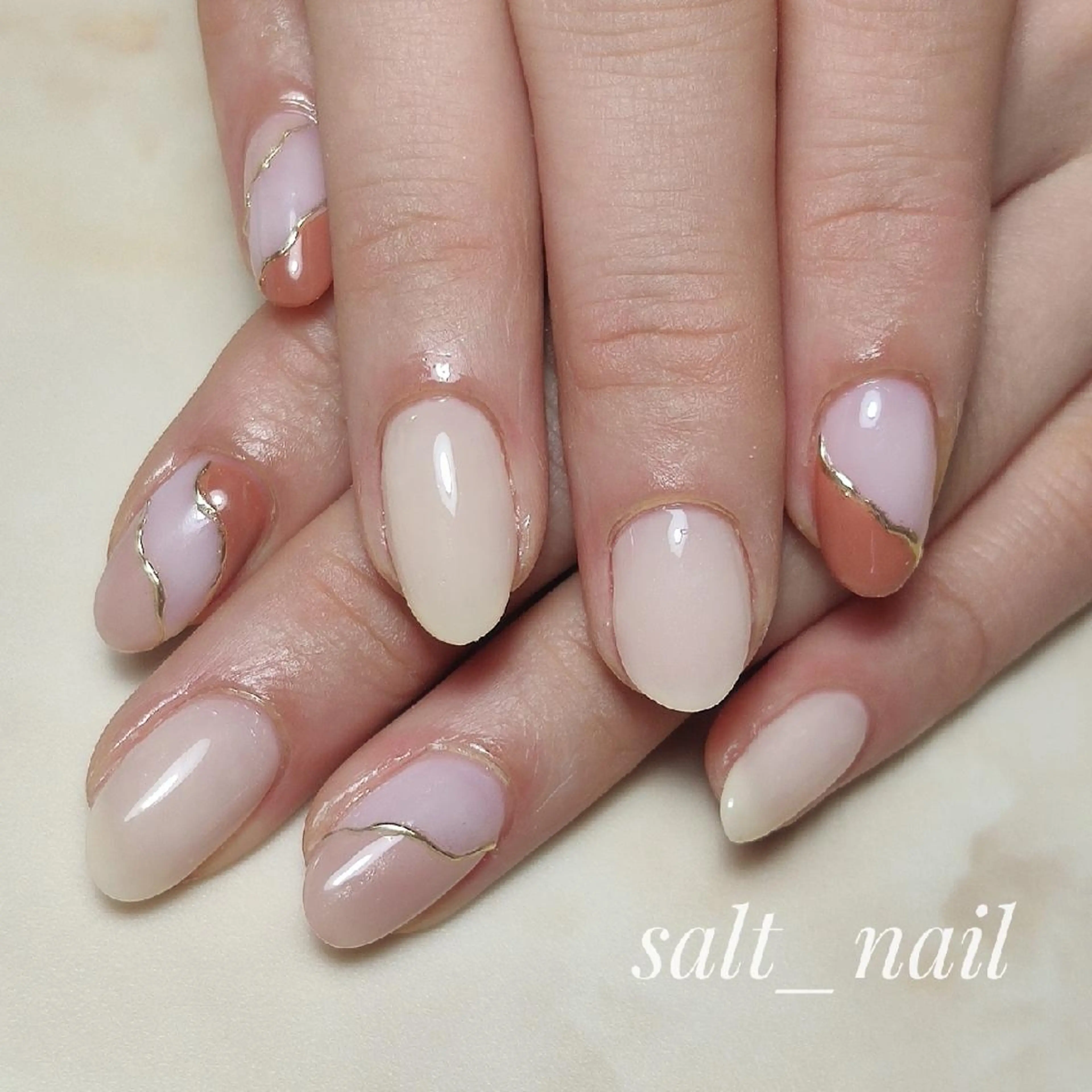 ネイル アートネイル ニュアンスネイル 個人サロン saltnailのネイルデザイン