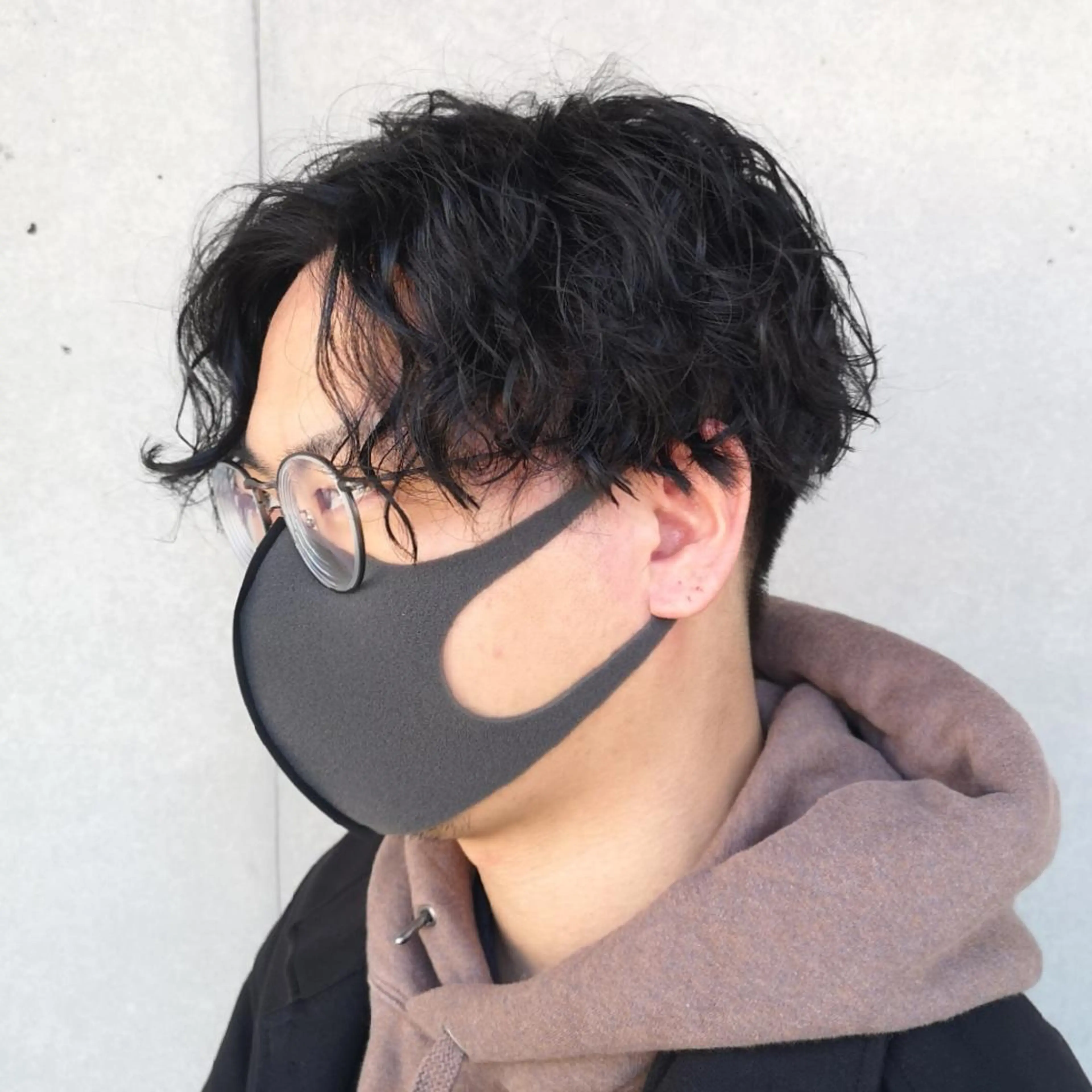 メンズ パーマ 渡辺 愛枝/艶カラー🩵のヘアスタイル