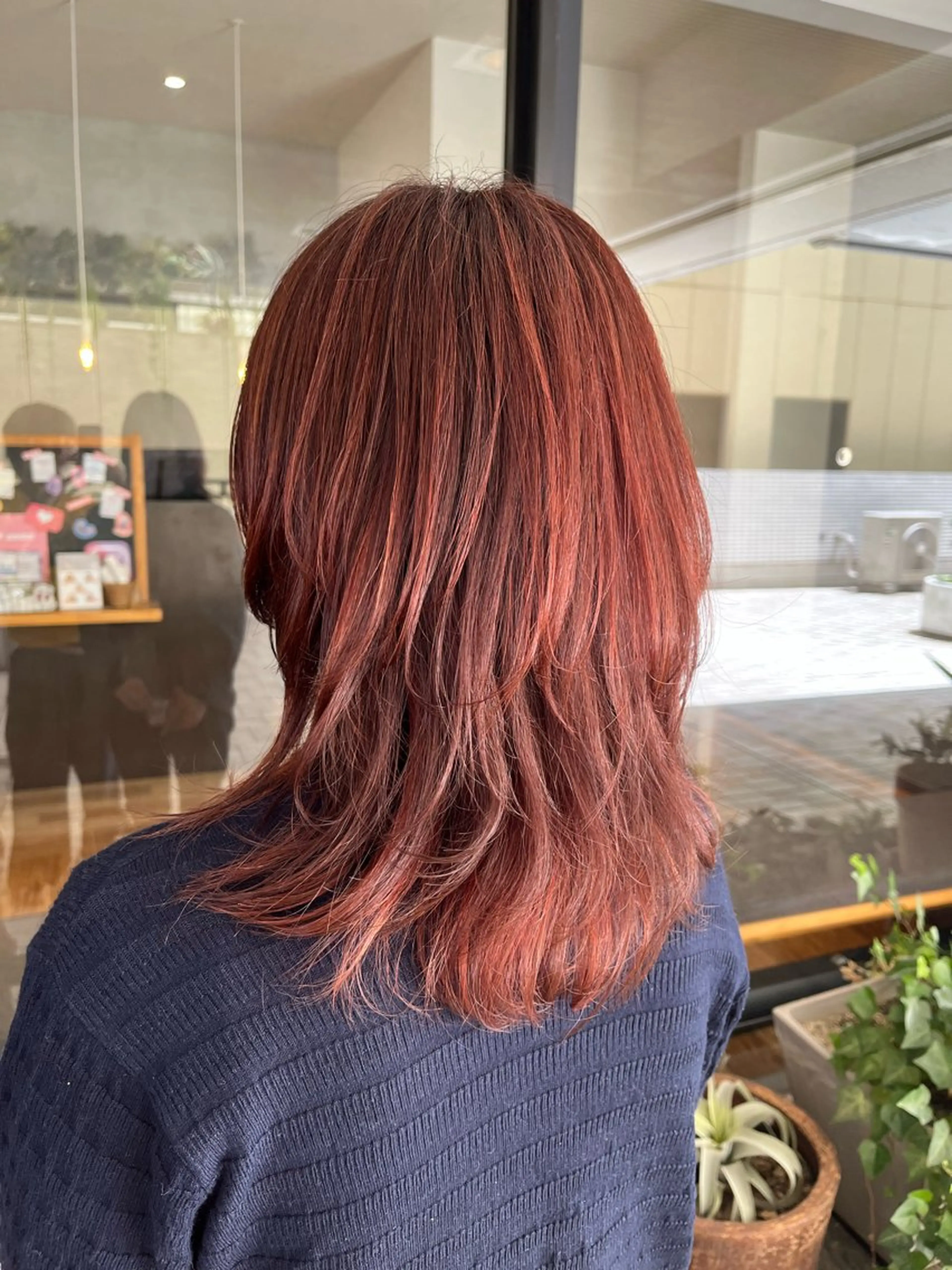 セミロング 田中 結月のヘアスタイル