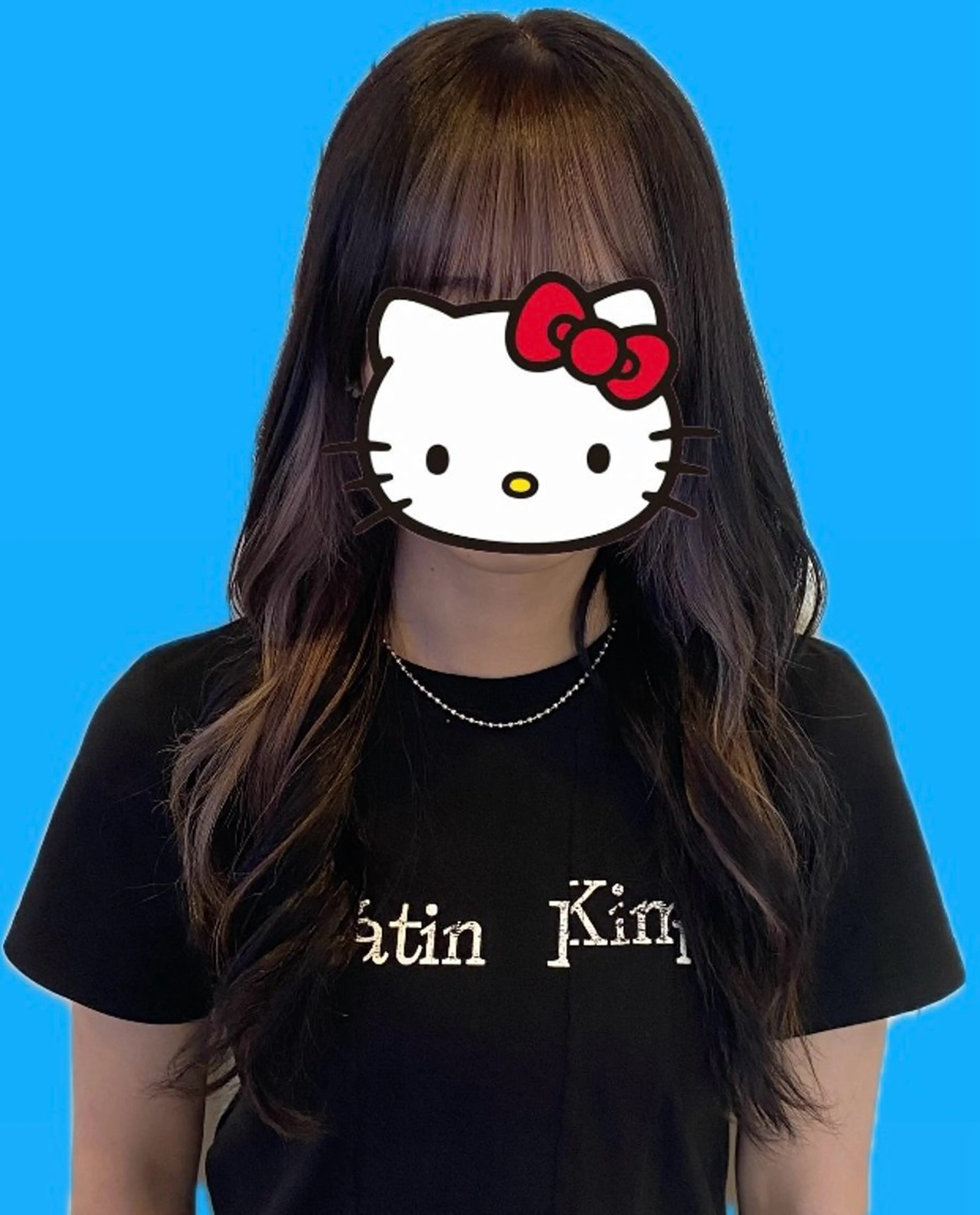 セミロング カラー インナーカラー 吉田 恋々音のヘアスタイル