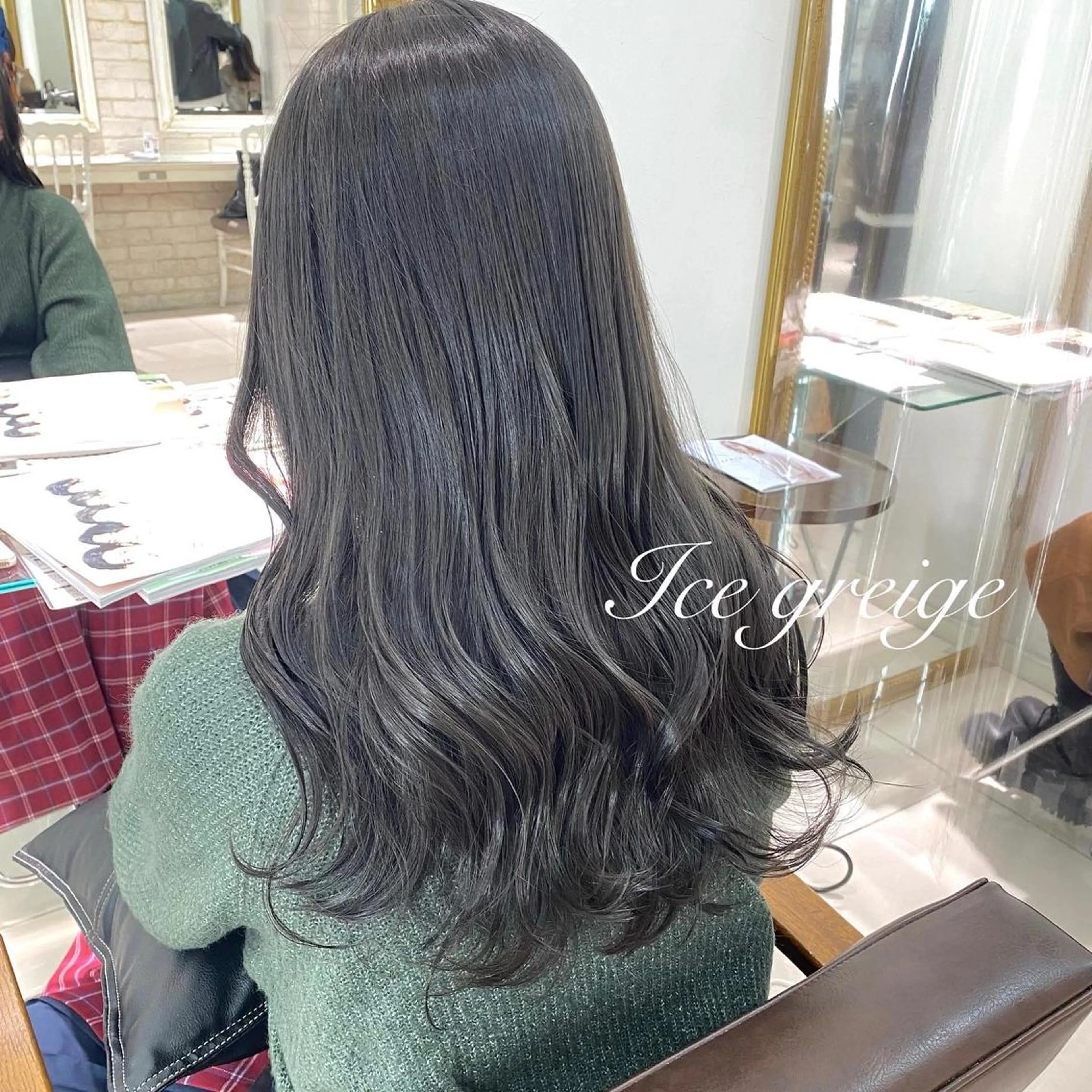 ロング カラー ヘアアレンジ アイブロウ 透明感カラー 古山 結季🌙🖤のヘアスタイル