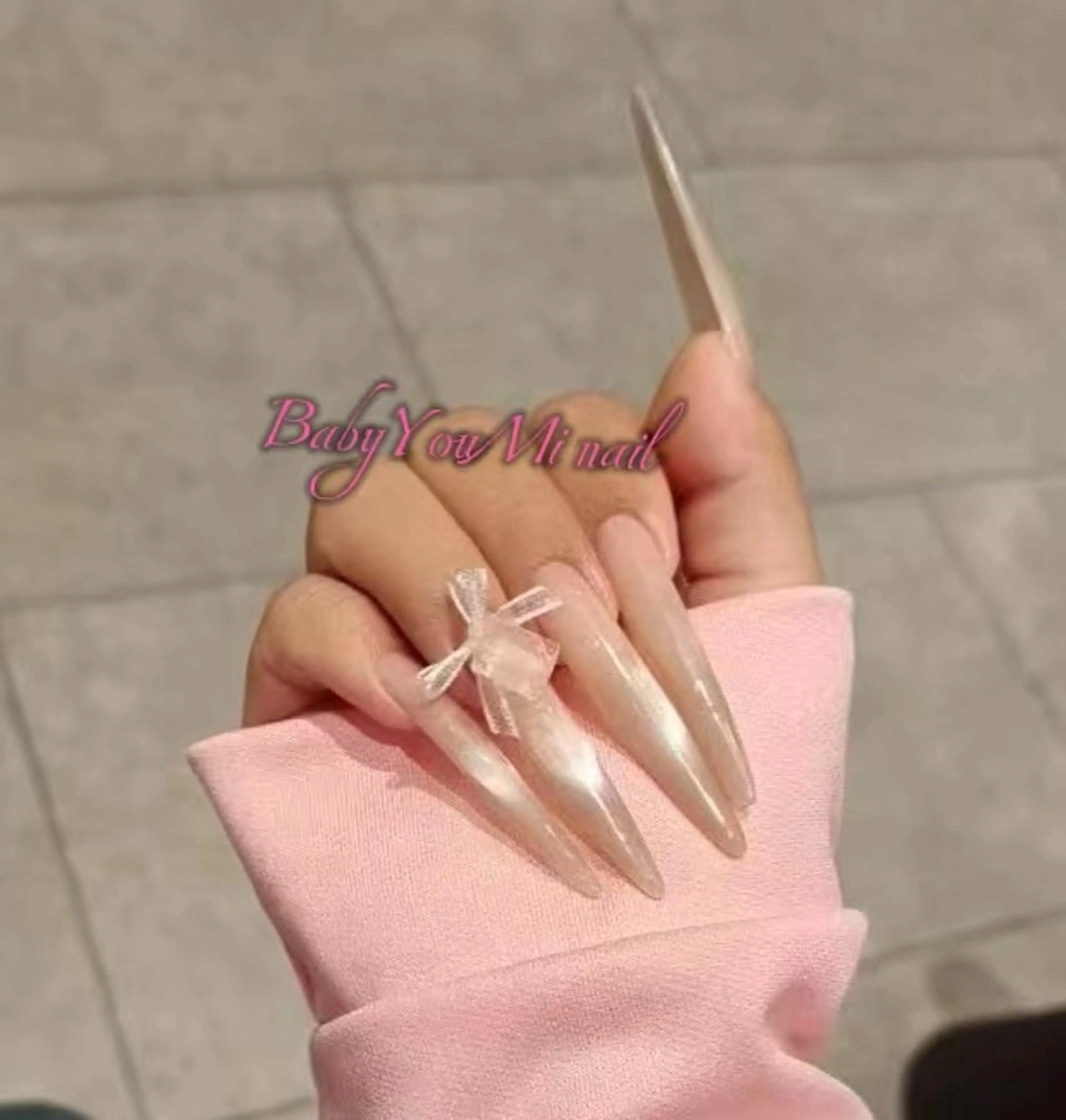 ネイル オーロラネイル フラワーネイル フットネイル フレンチネイル ジェルネイル ハンドネイル BabyYouMi nailのネイルデザイン