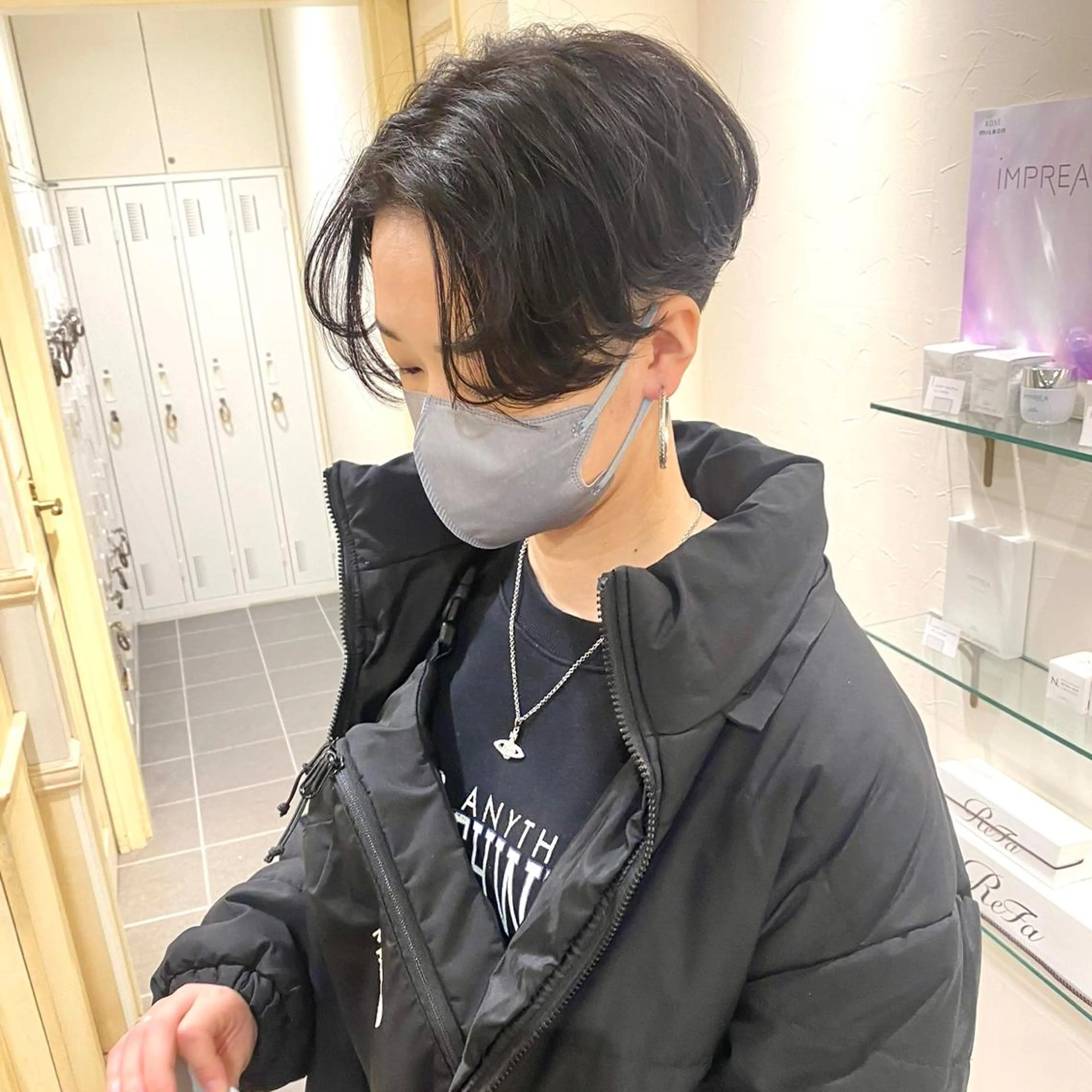 ショート カラー ハンサムショート ブリーチ グレージュ ハイライトカラー シルバー 🔮診断サロン 【BASSA】🔮のヘアスタイル