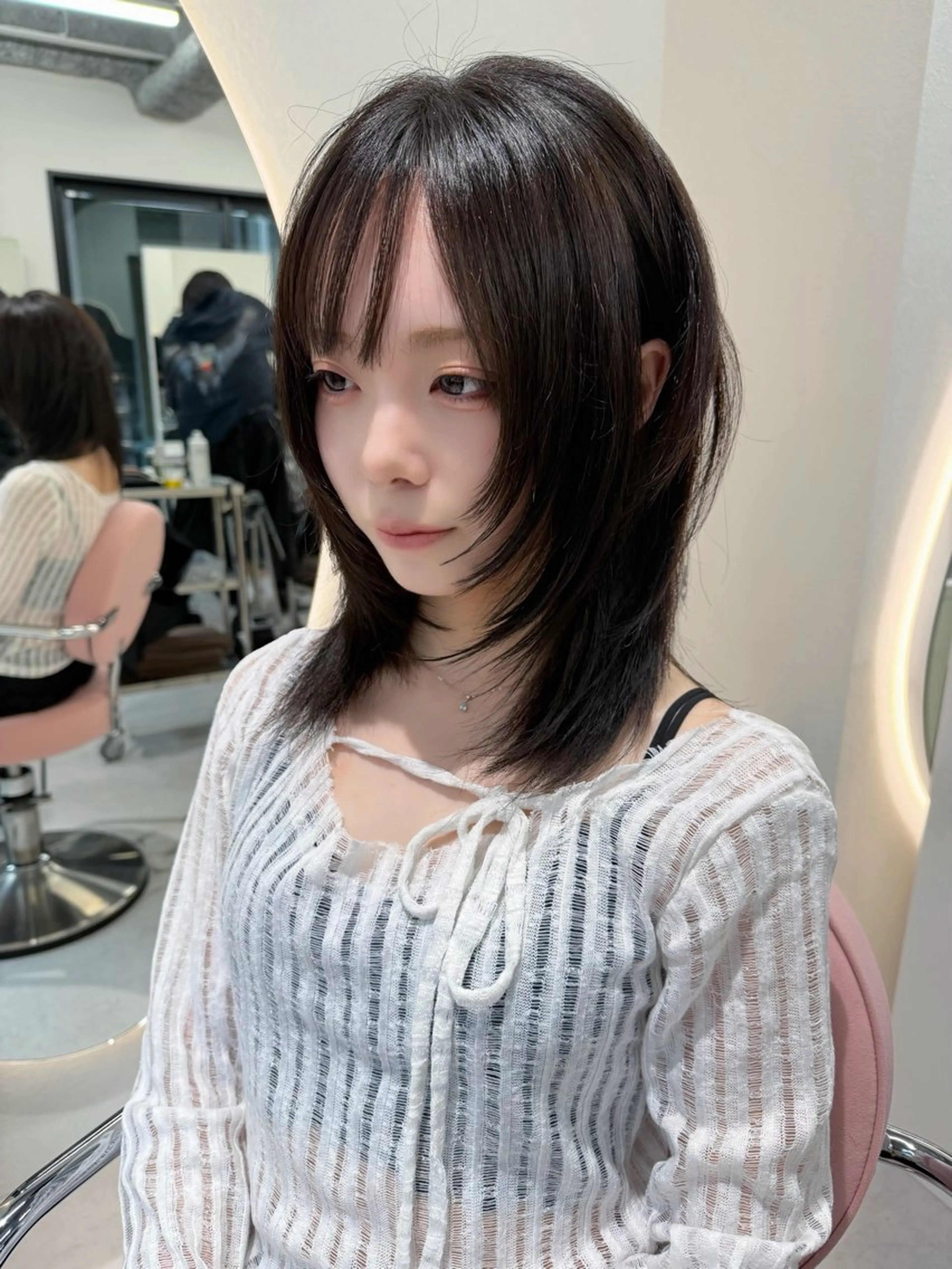ミディアム カット ヘアカラー トリートメント RiA/レイヤーカッ ト/ハッシュカットのヘアスタイル