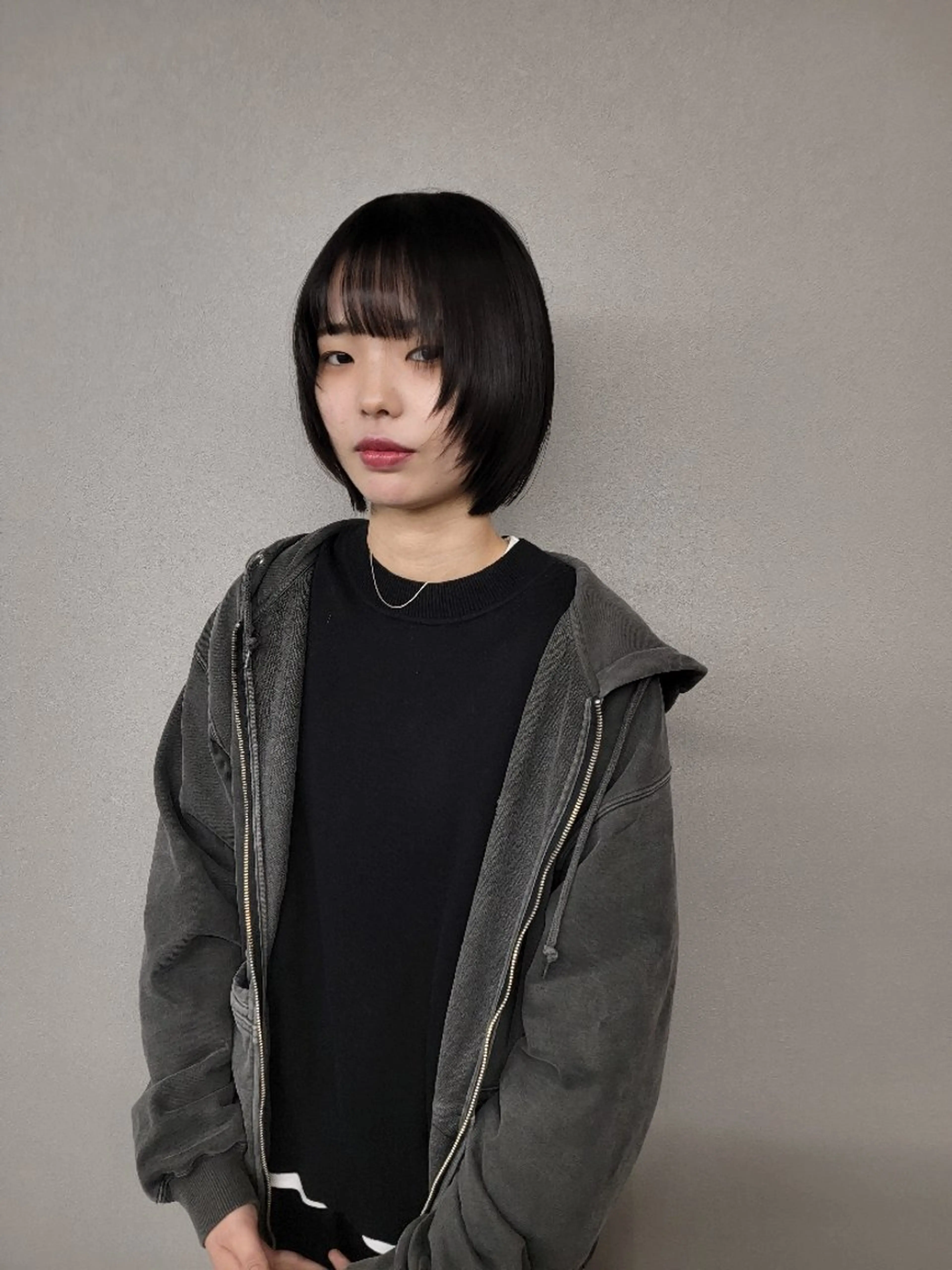 ミディアム OMA カタギシのヘアスタイル