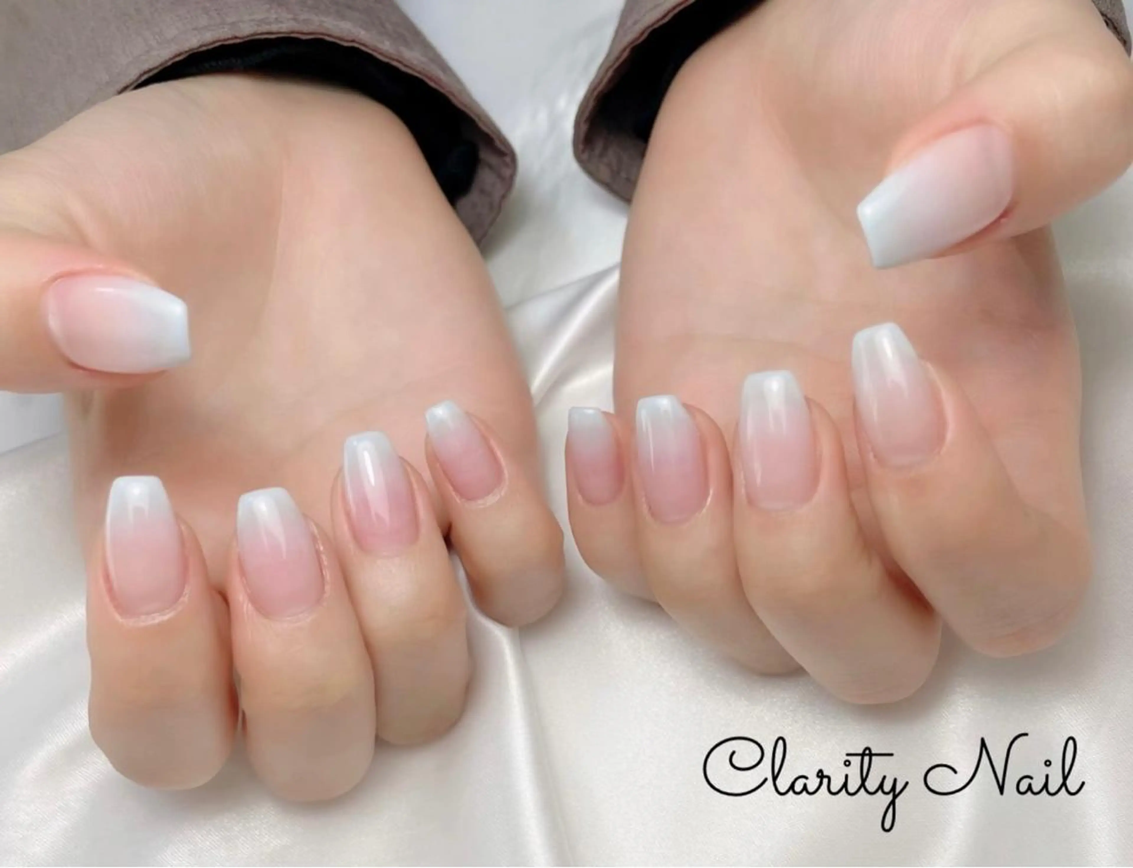 ネイル グラデーション ハンドネイル Clarity Nailのネイルデザイン