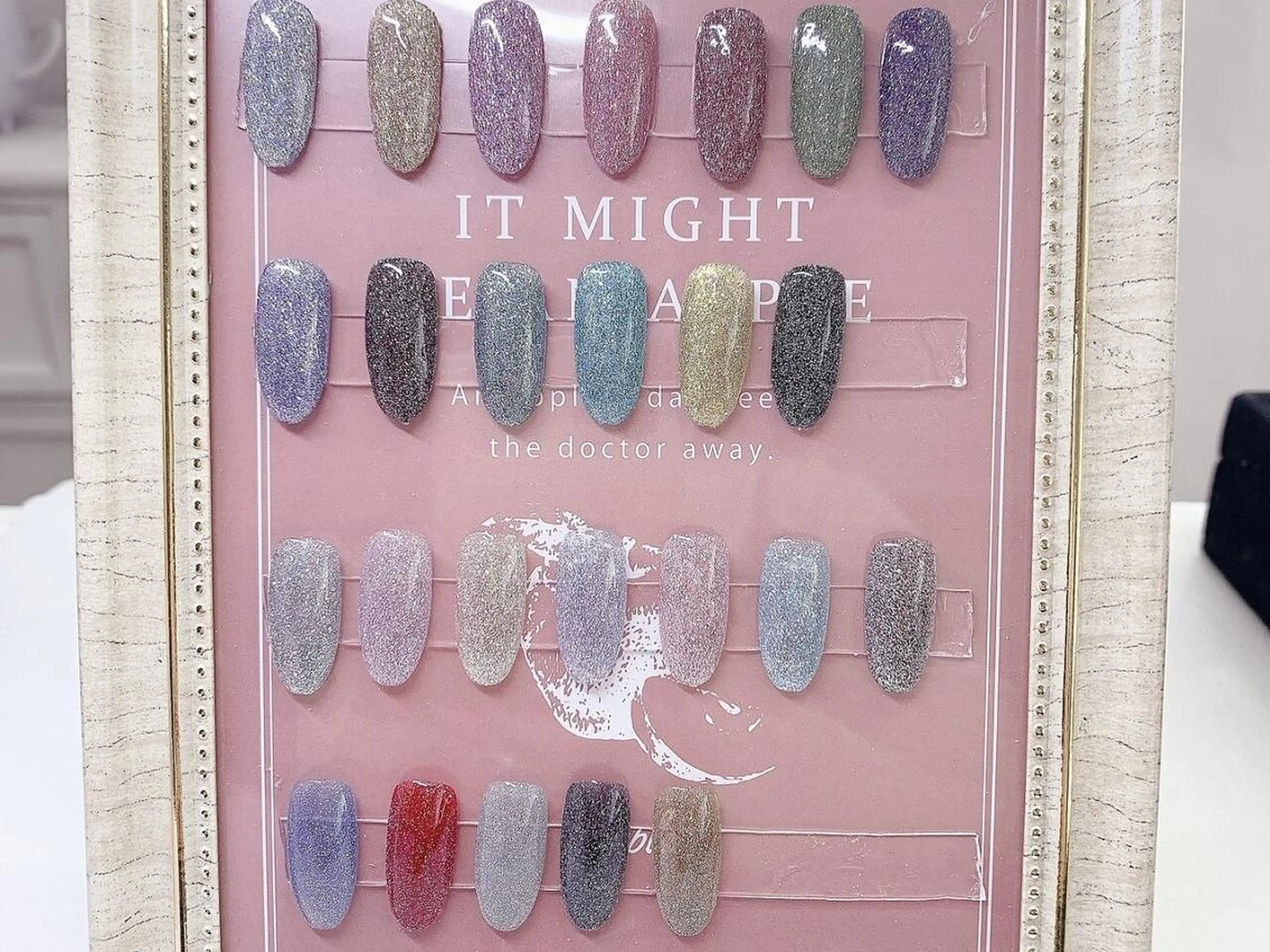 ネイル Elegant beautyのネイルデザイン