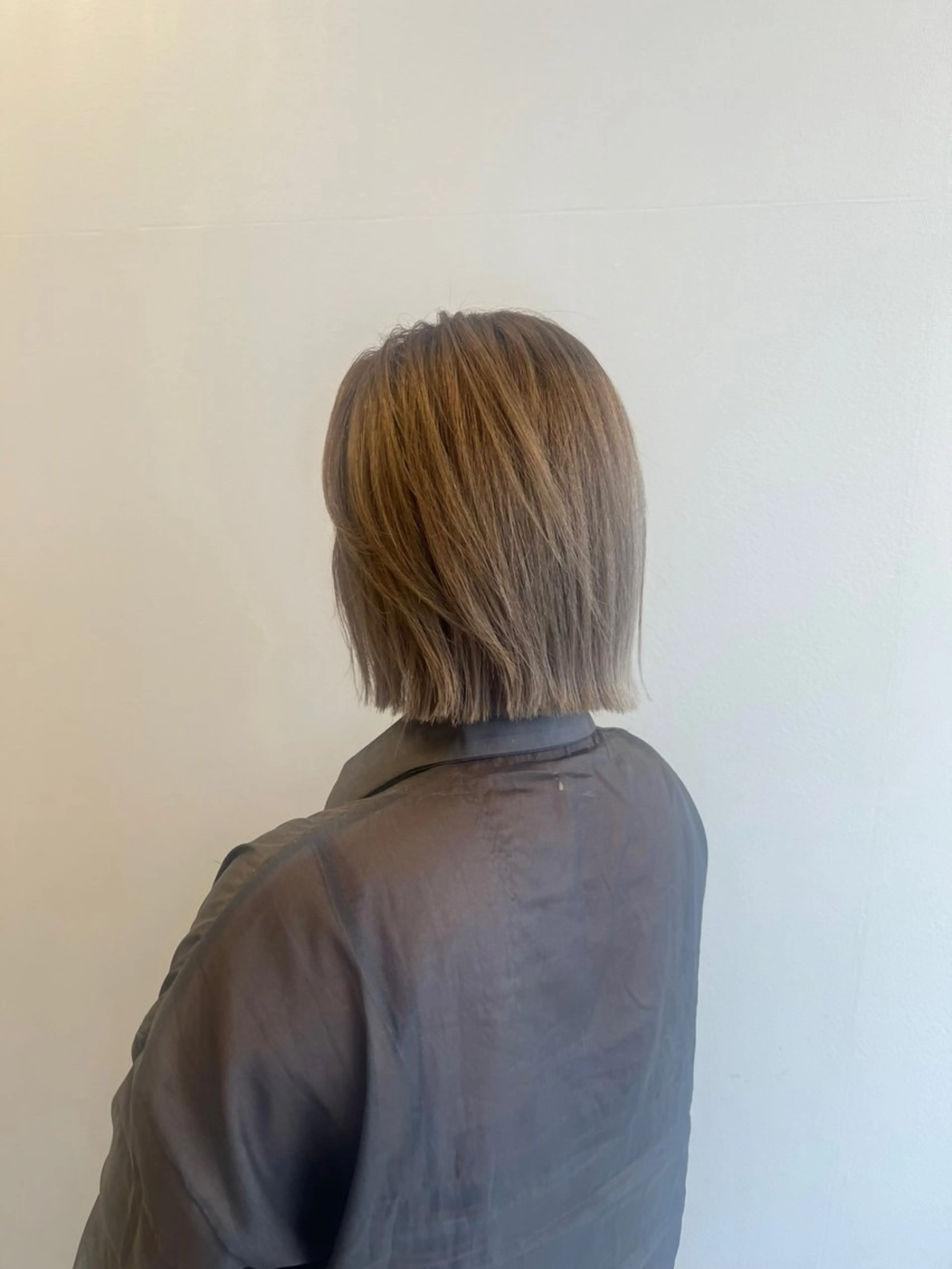 U24限定🩶ブリーチ×カラーの写真