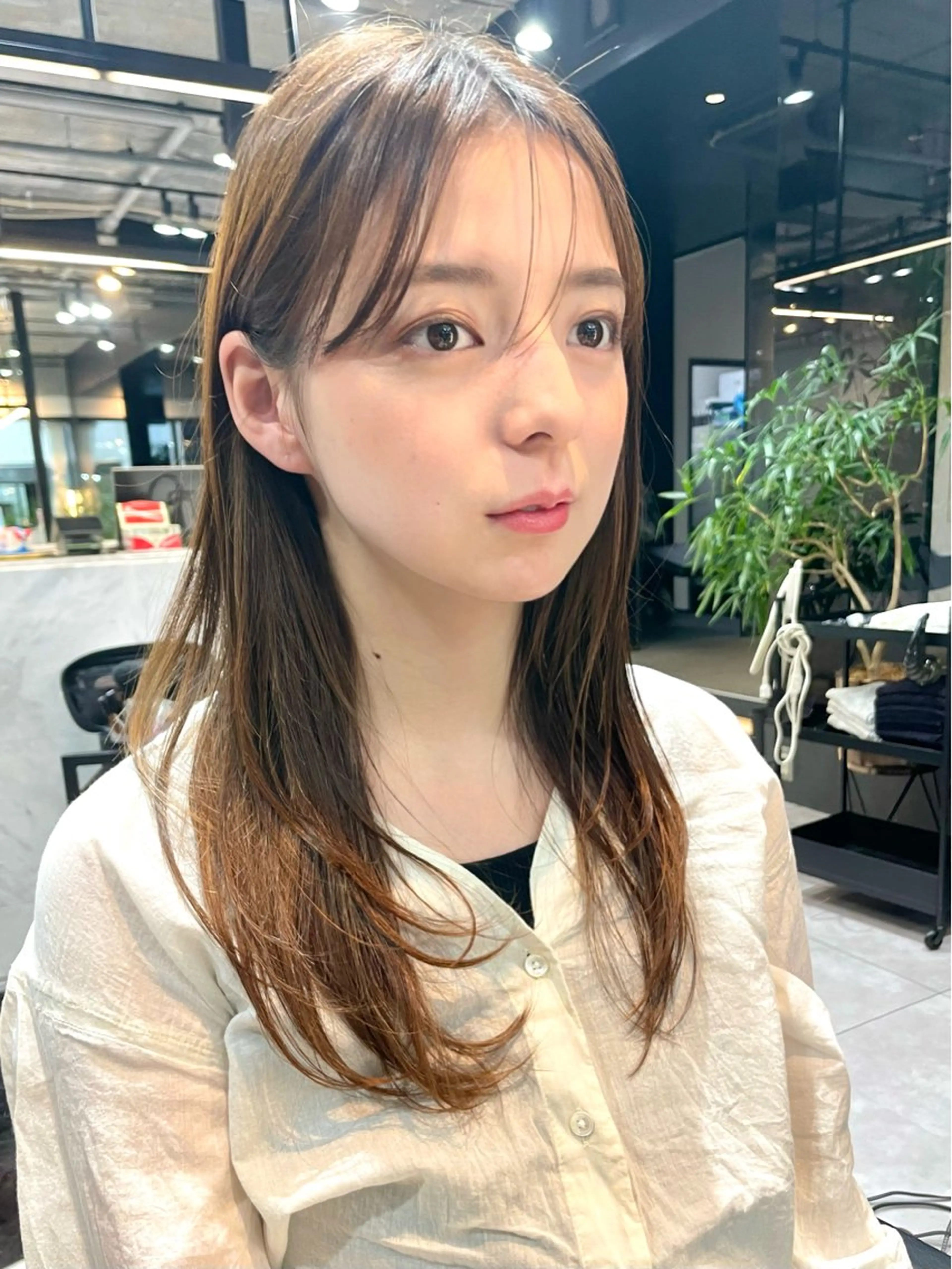 ロング 小田 桜のヘアスタイル