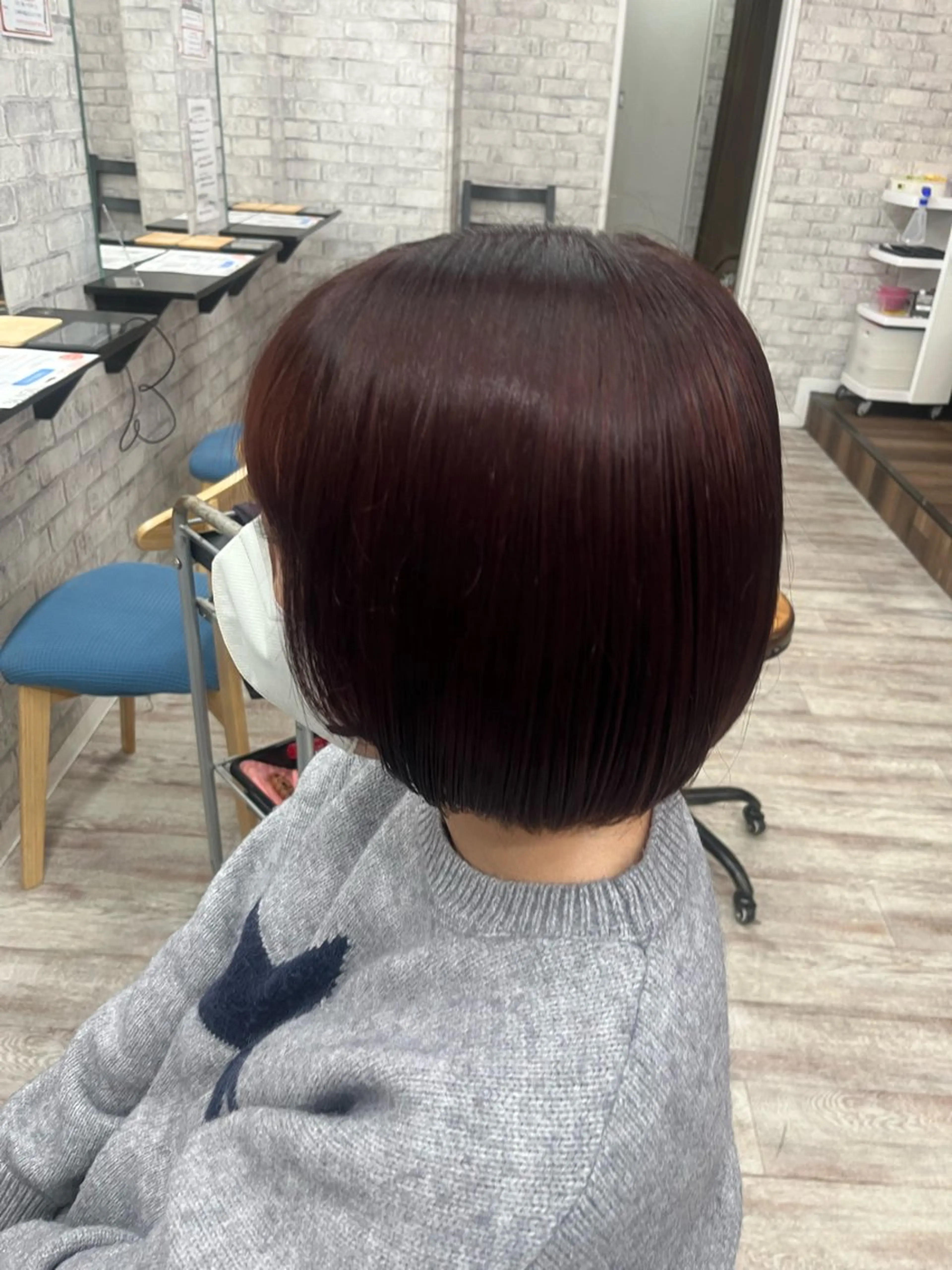 ショート シールエクステ ボブ エクステ ハイライト 髪質改善 カット ☁️かずき☁️青.紫 推し活カラー💫のヘアスタイル