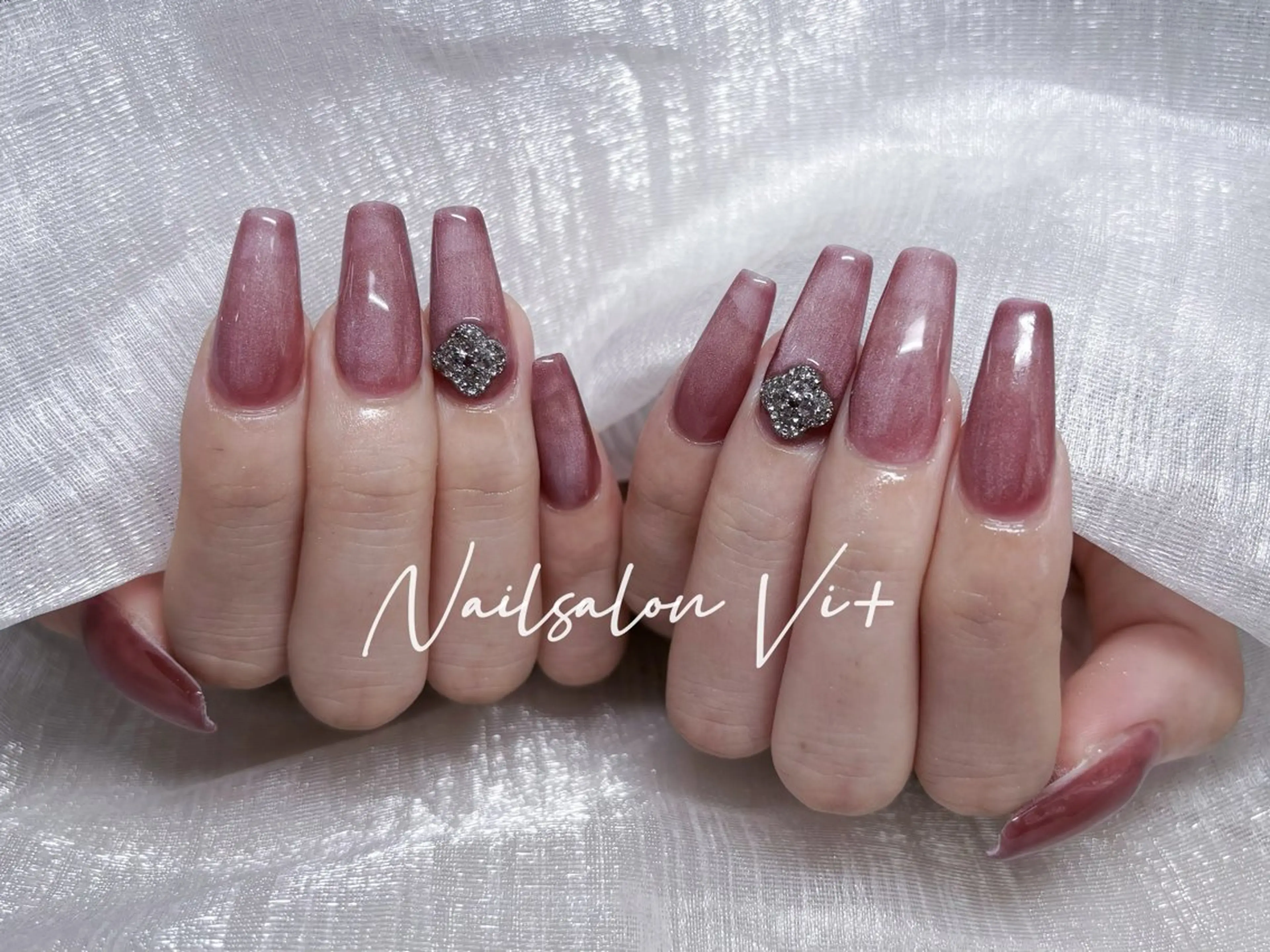 ネイル ハンドネイル Nailsalon Vi+ももか🩷のネイルデザイン