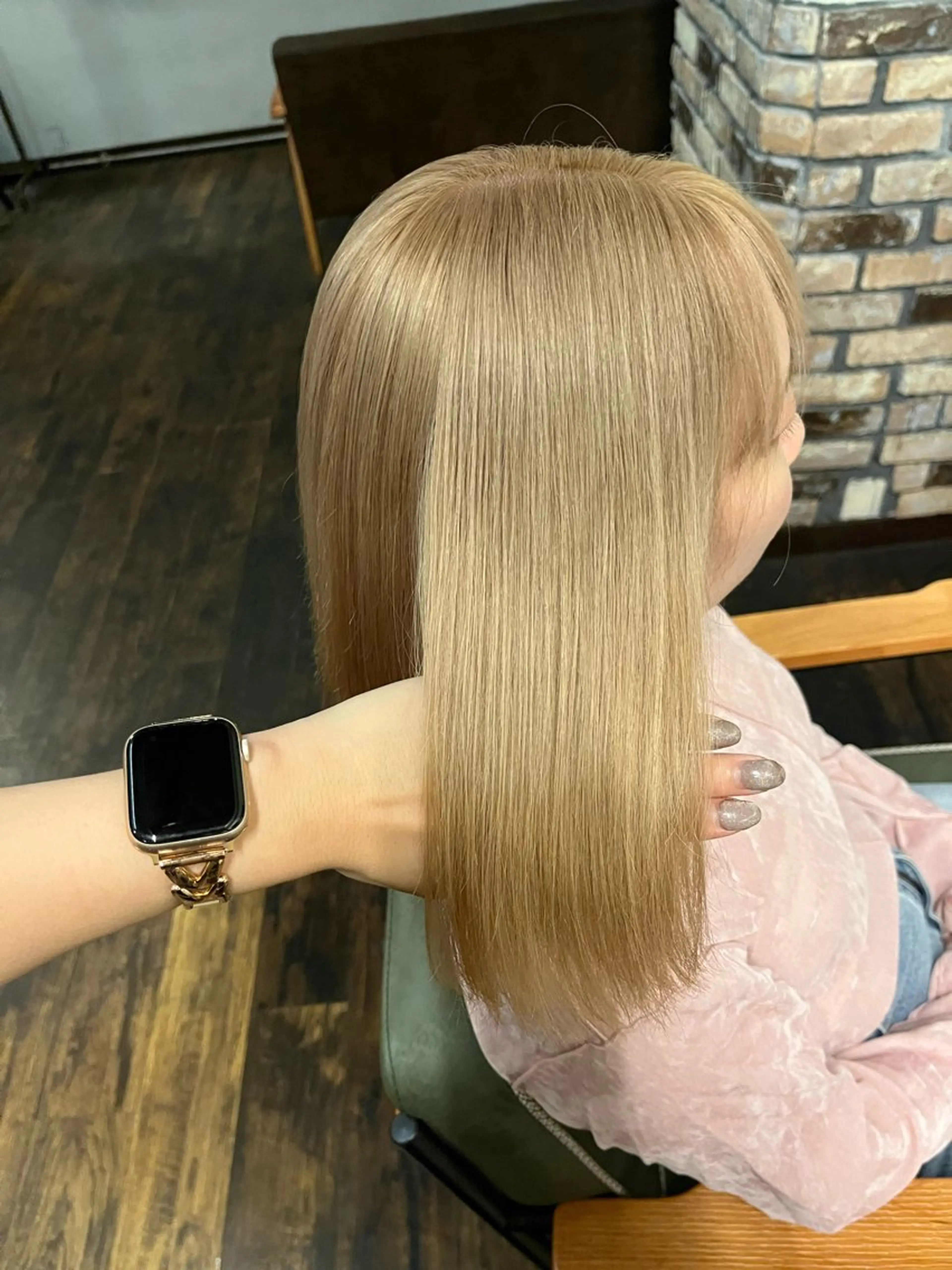 2ブリーチ+カラー (デザインNG)の写真