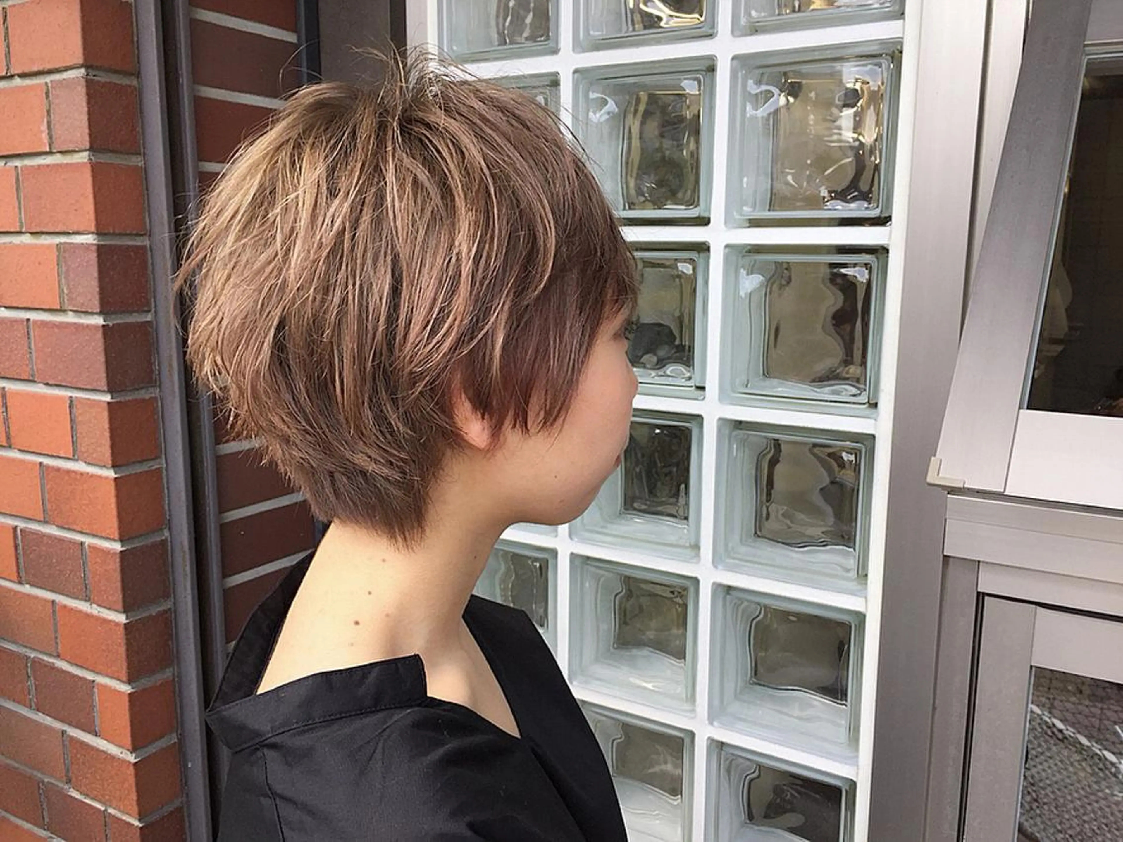 ショート カラー ITO YUKIのヘアスタイル