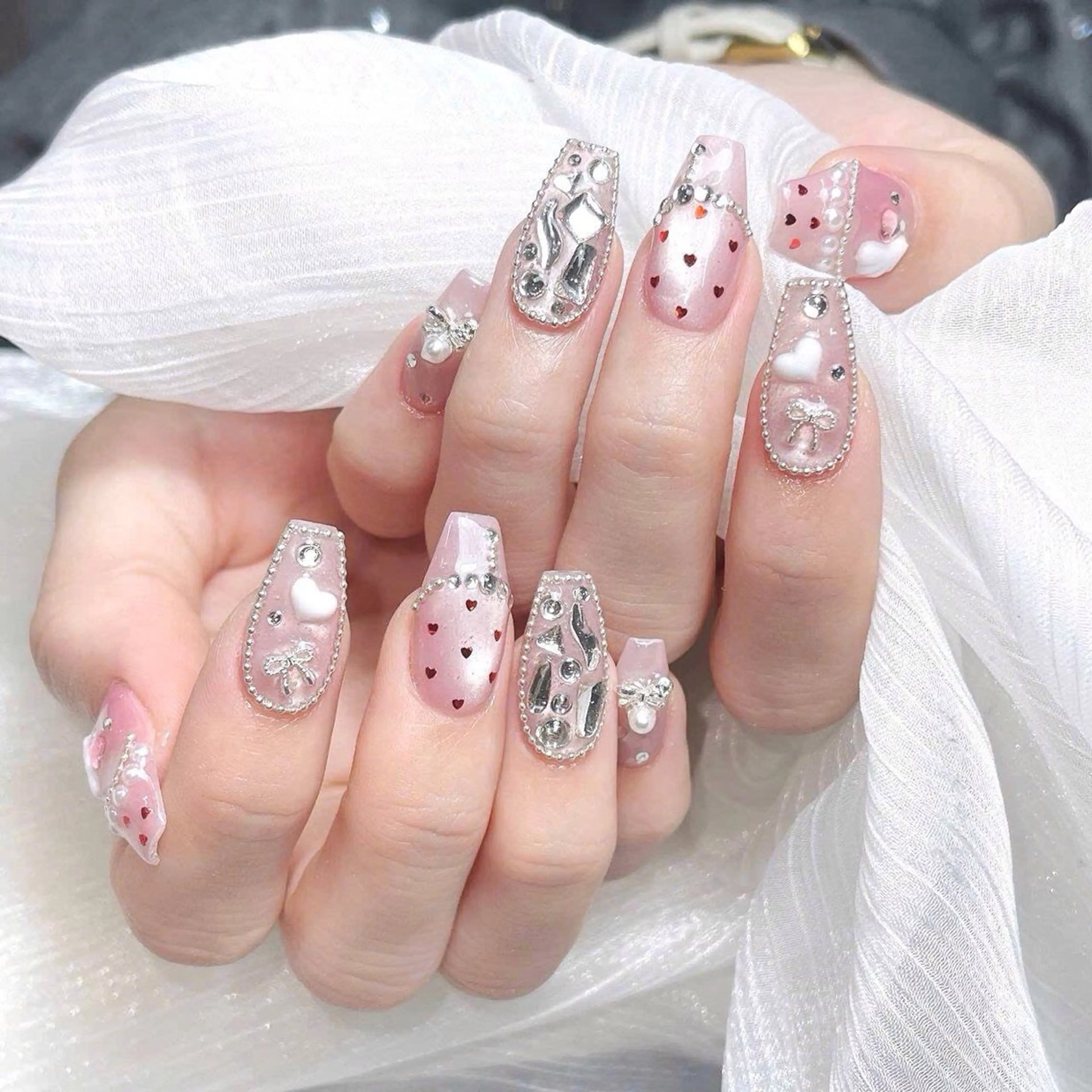 ネイル オーロラネイル ボルドー ブラウン 氷ネイル・うるうるネイル キラキラネイル ハンドネイル Sora  Nail 長さ出し専門店のネイルデザイン
