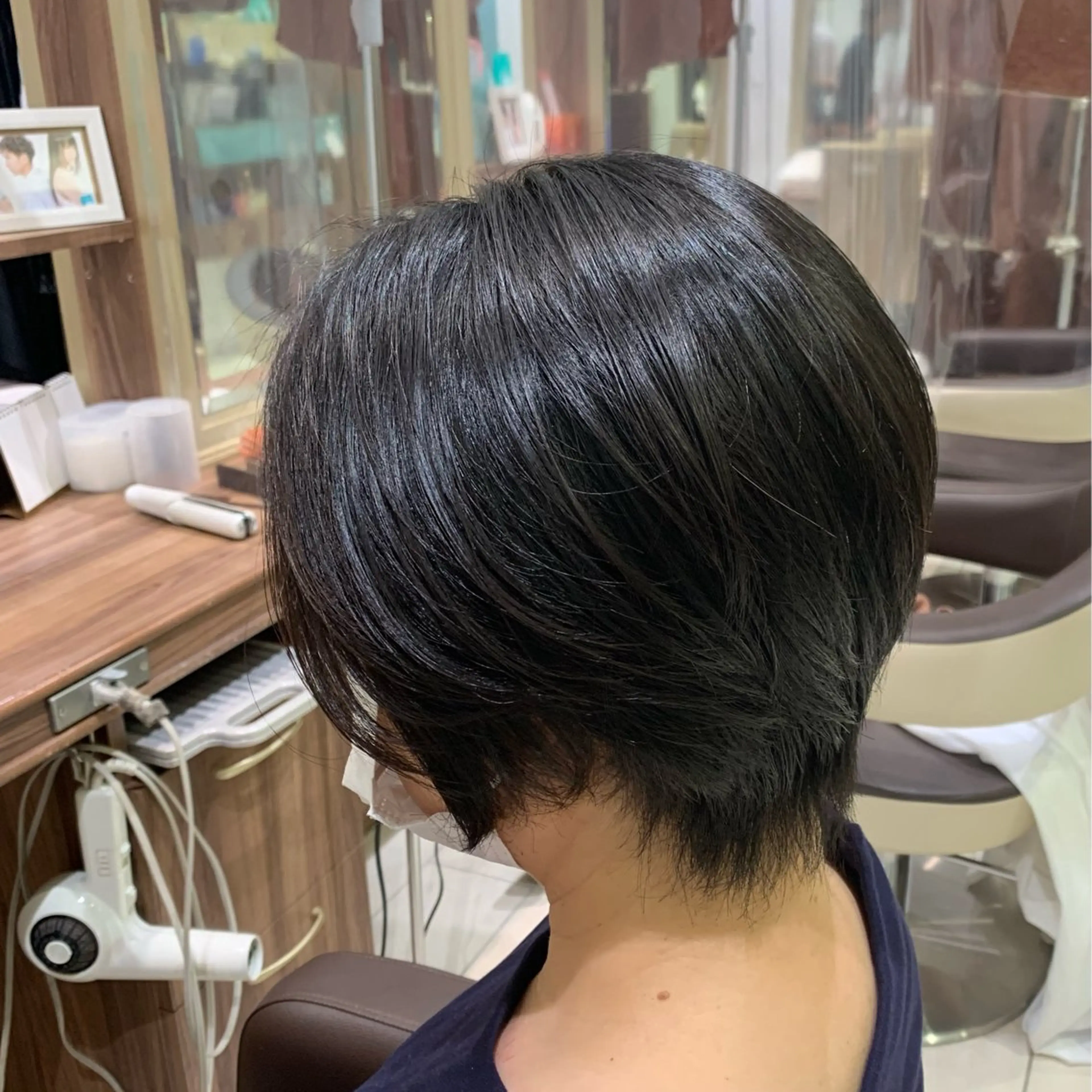 ショート 中村 楓のヘアスタイル