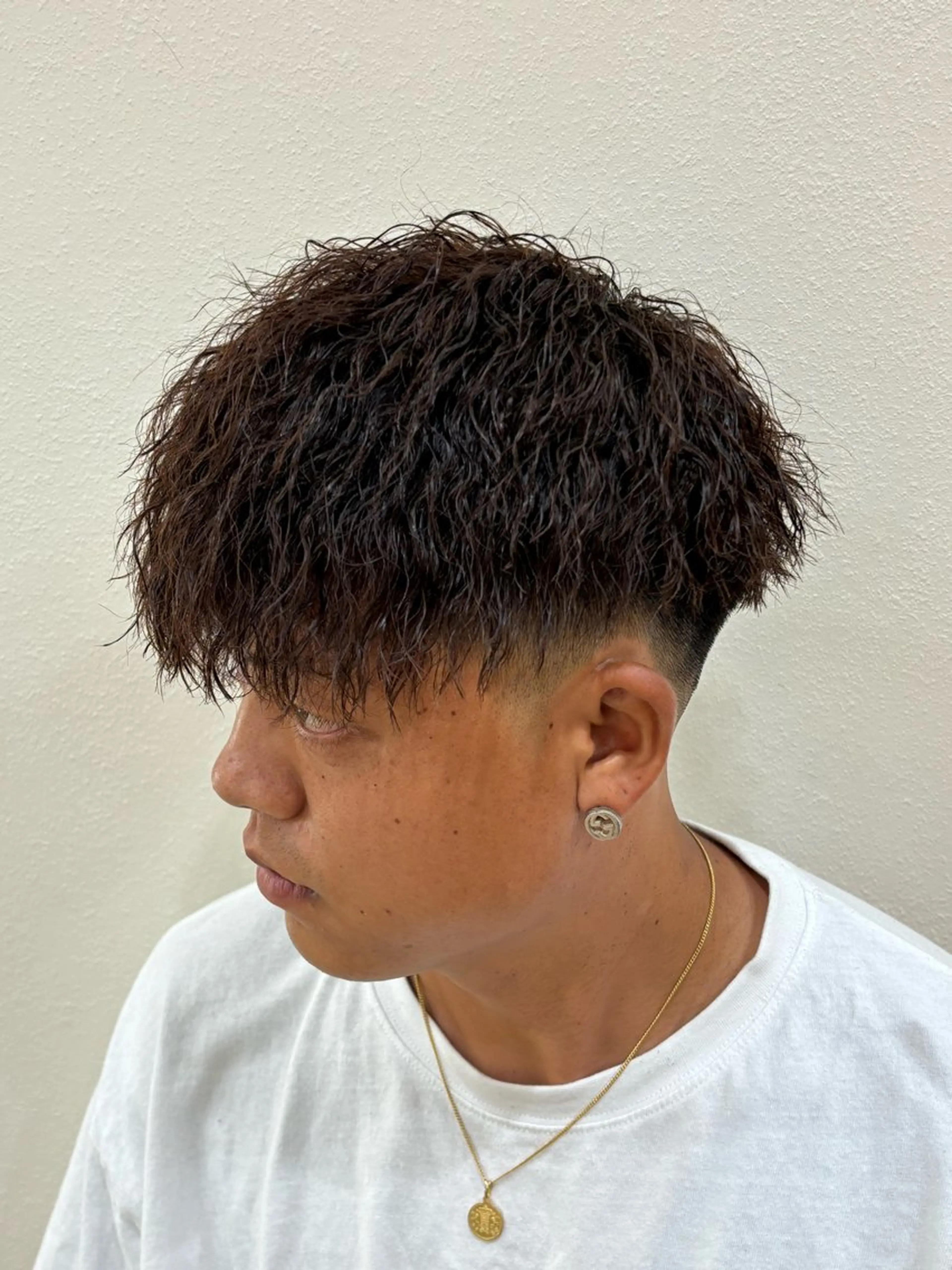 ショート パーマ メンズ メンズパーマ ツイストスパイラルパーマ スパイラルパーマ カット パーマ トリートメント パーマ職人DAIKI ツイスパ/波巻きのヘアスタイル