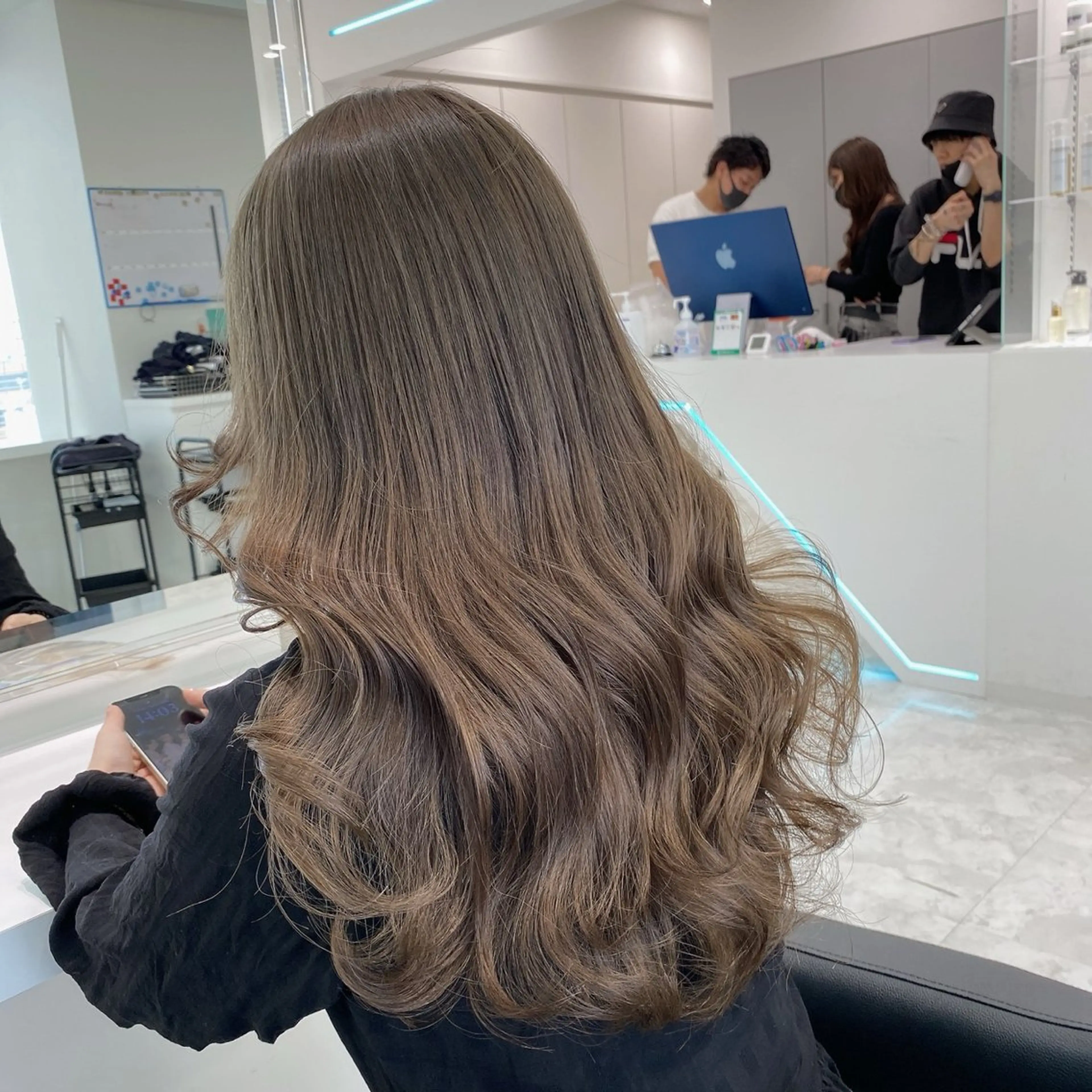 セミロング カラー 🌿透明感赤み消し Keishin🌿のヘアスタイル