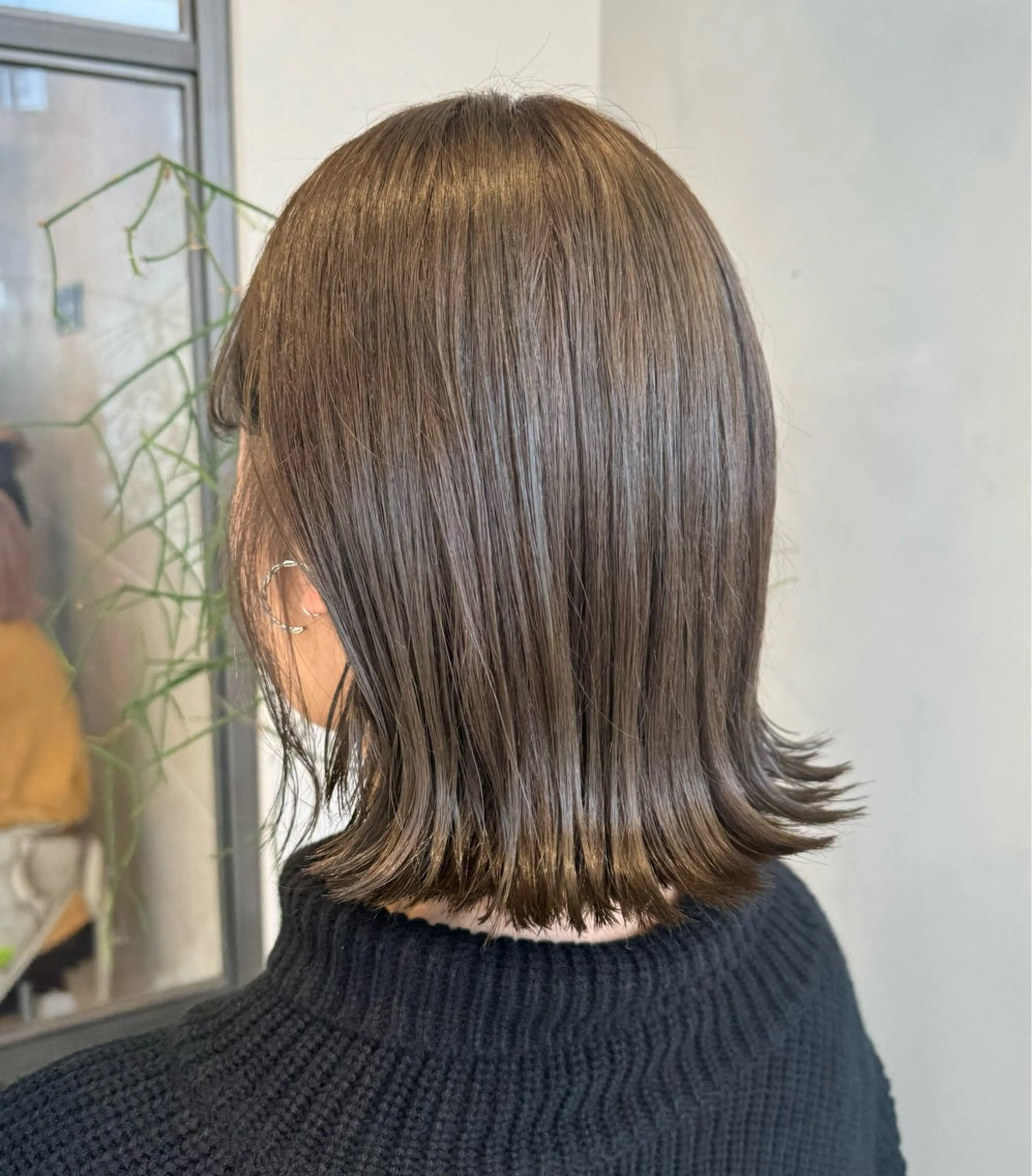 ミディアム カラー ベージュカラー イルミナカラー オリーブベージュ ボブ トリートメント カット ヘアカラー トリートメント 透明感カラー✨艶髪 制作🌱山根あゆみのヘアスタイル