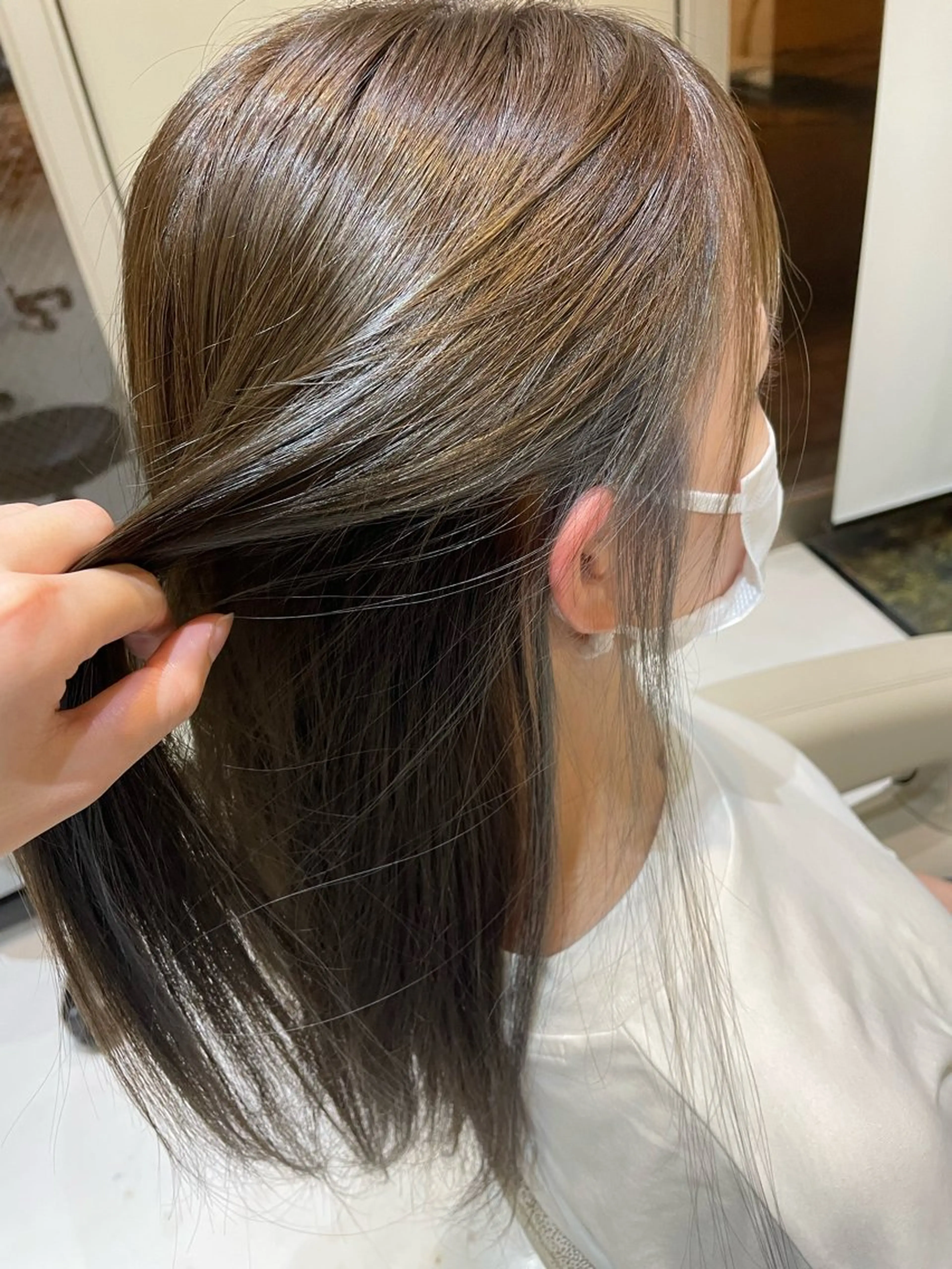 セミロング un knownのヘアスタイル