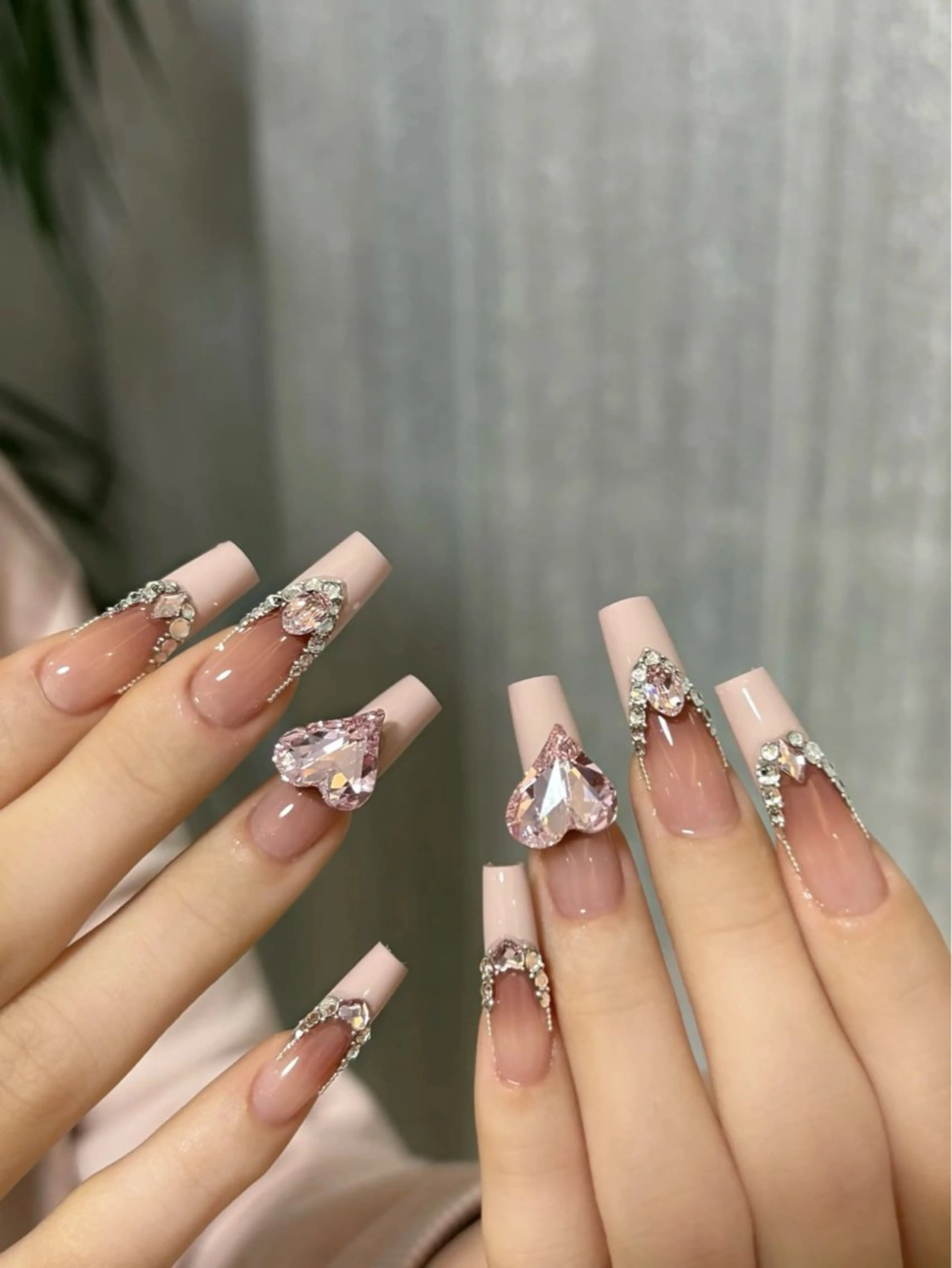 ネイル ハンドネイル ハンドケア ちごみ Novaのネイルデザイン