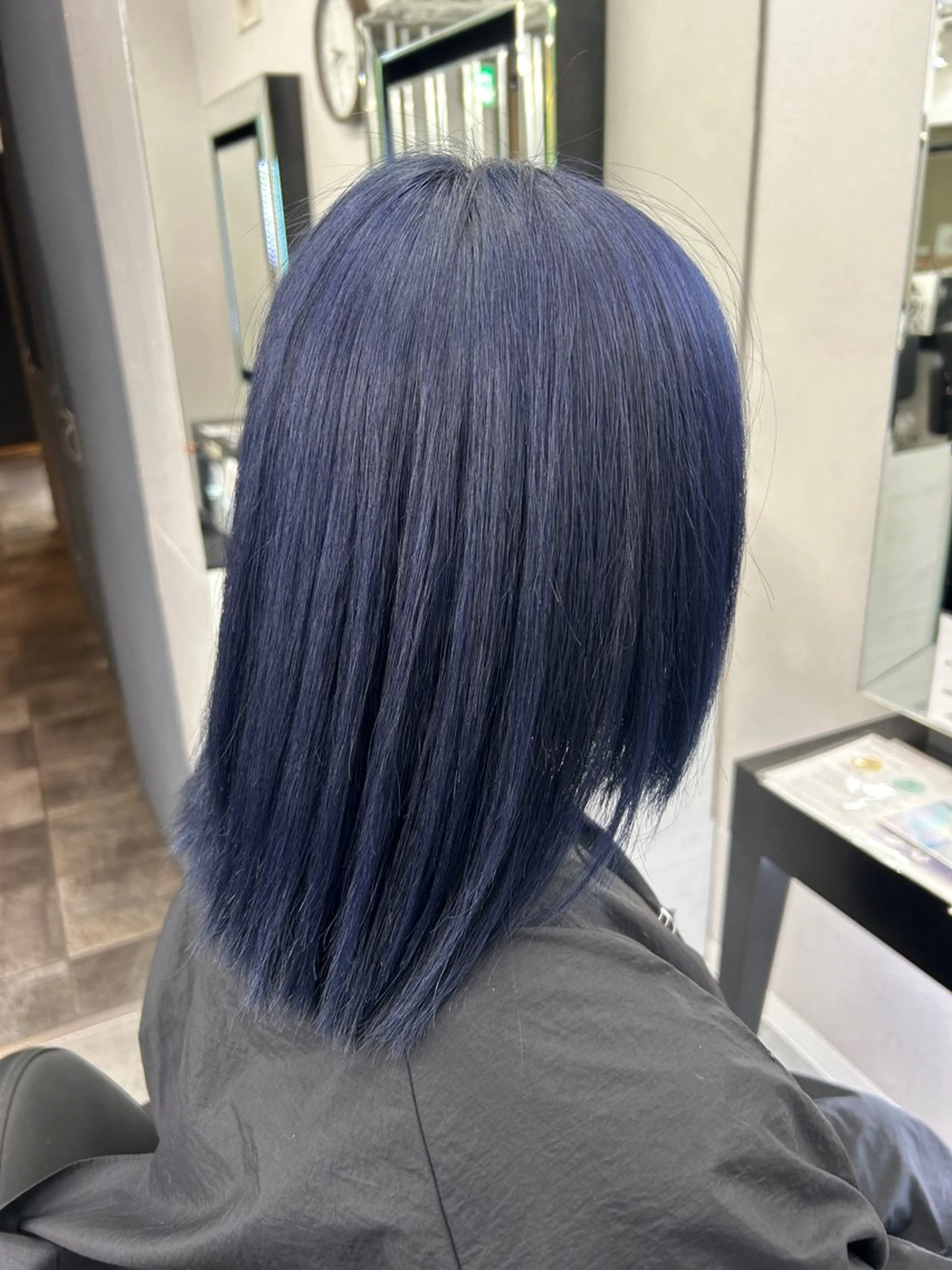 ミディアム カラー ブルーカラー ダブルカラー ネイビーカラー トリートメント ヘアカラー トリートメント レイヤー/エクステ alpha下妻のヘアスタイル