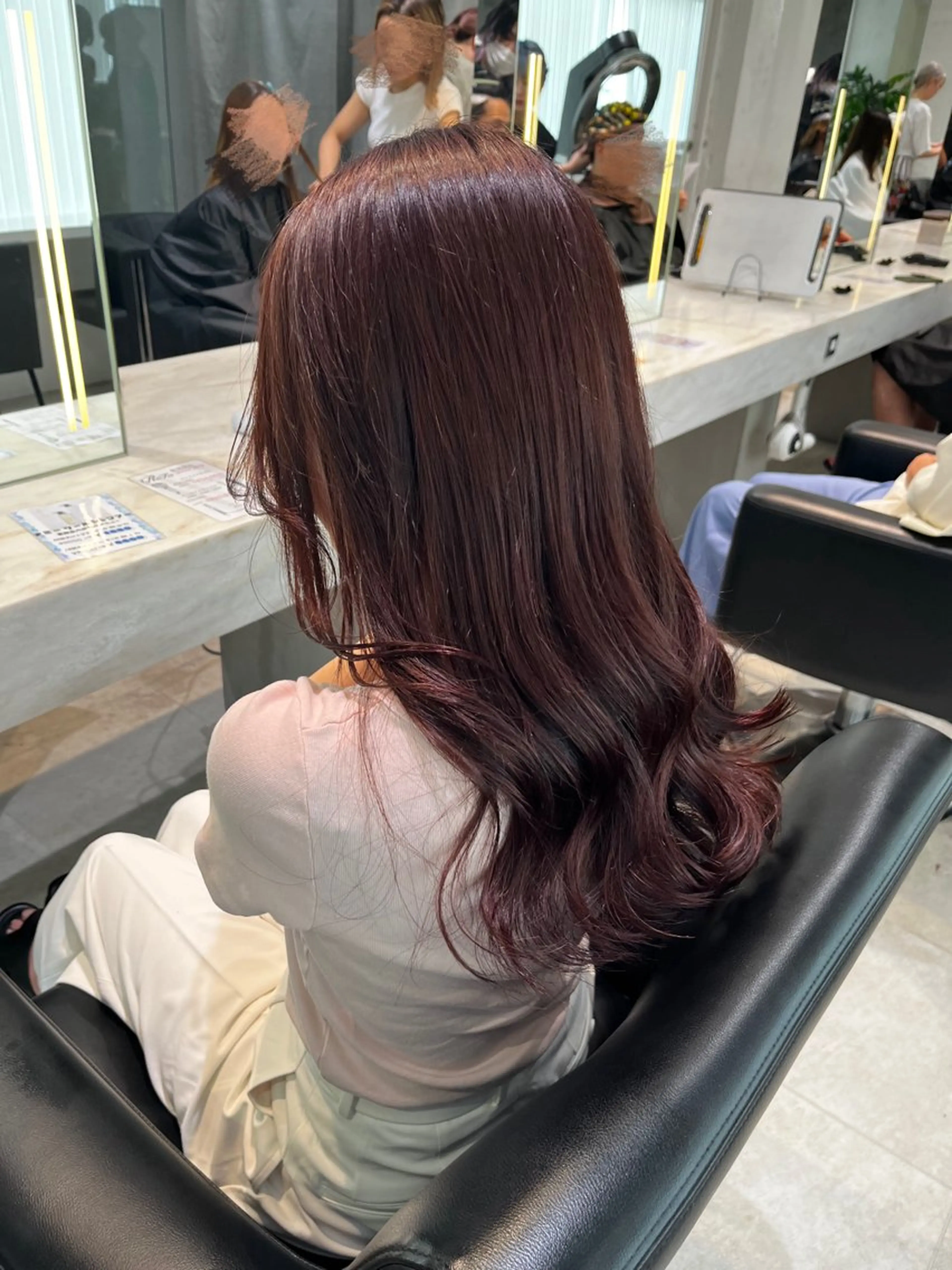 ロング カラー ヘアカラー トリートメント 𝐀𝐲𝐚𝐤𝐚 /艶髪/ストレートのヘアスタイル