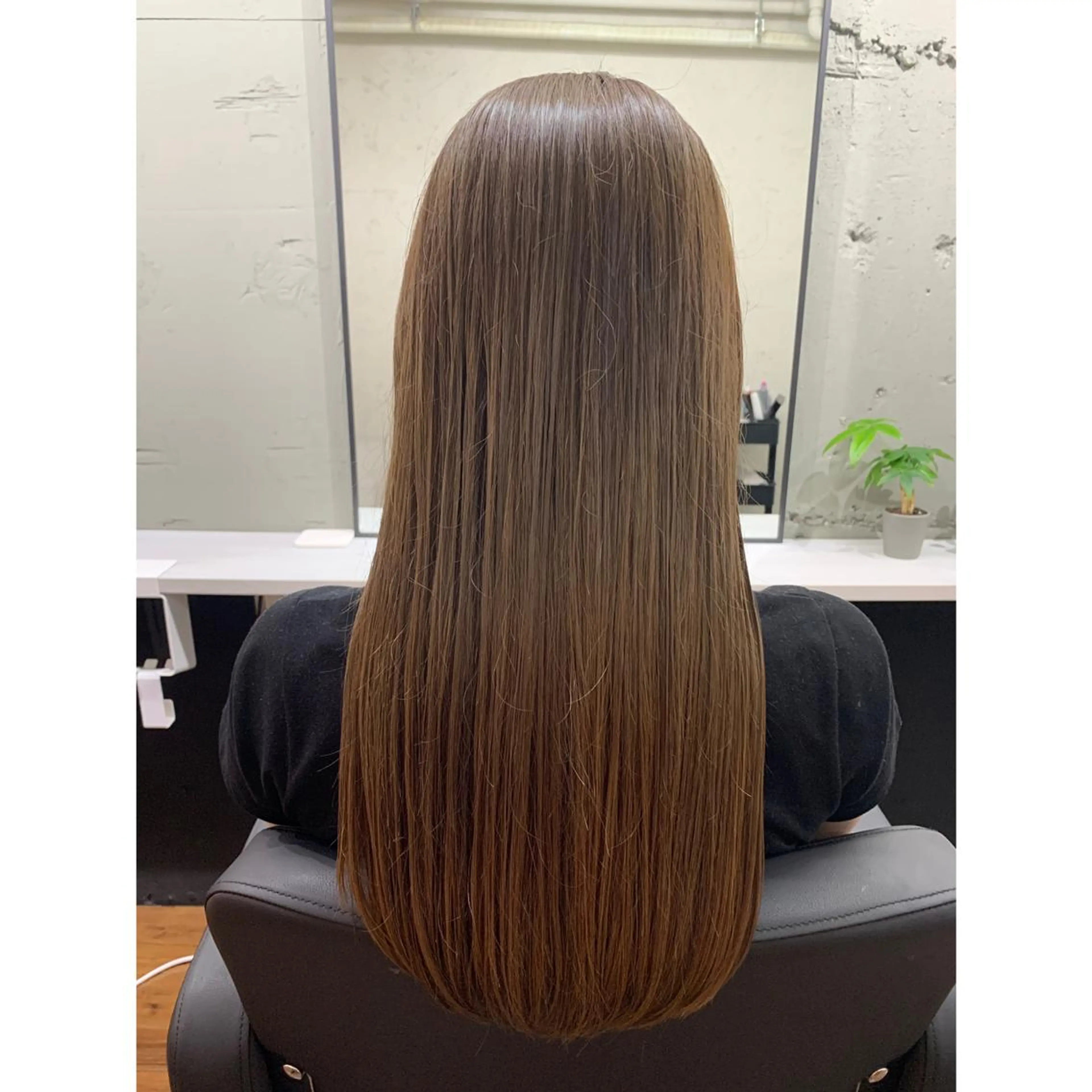 ロング 髪質改善専門　酸性ス トレート　縮毛矯正のヘアスタイル