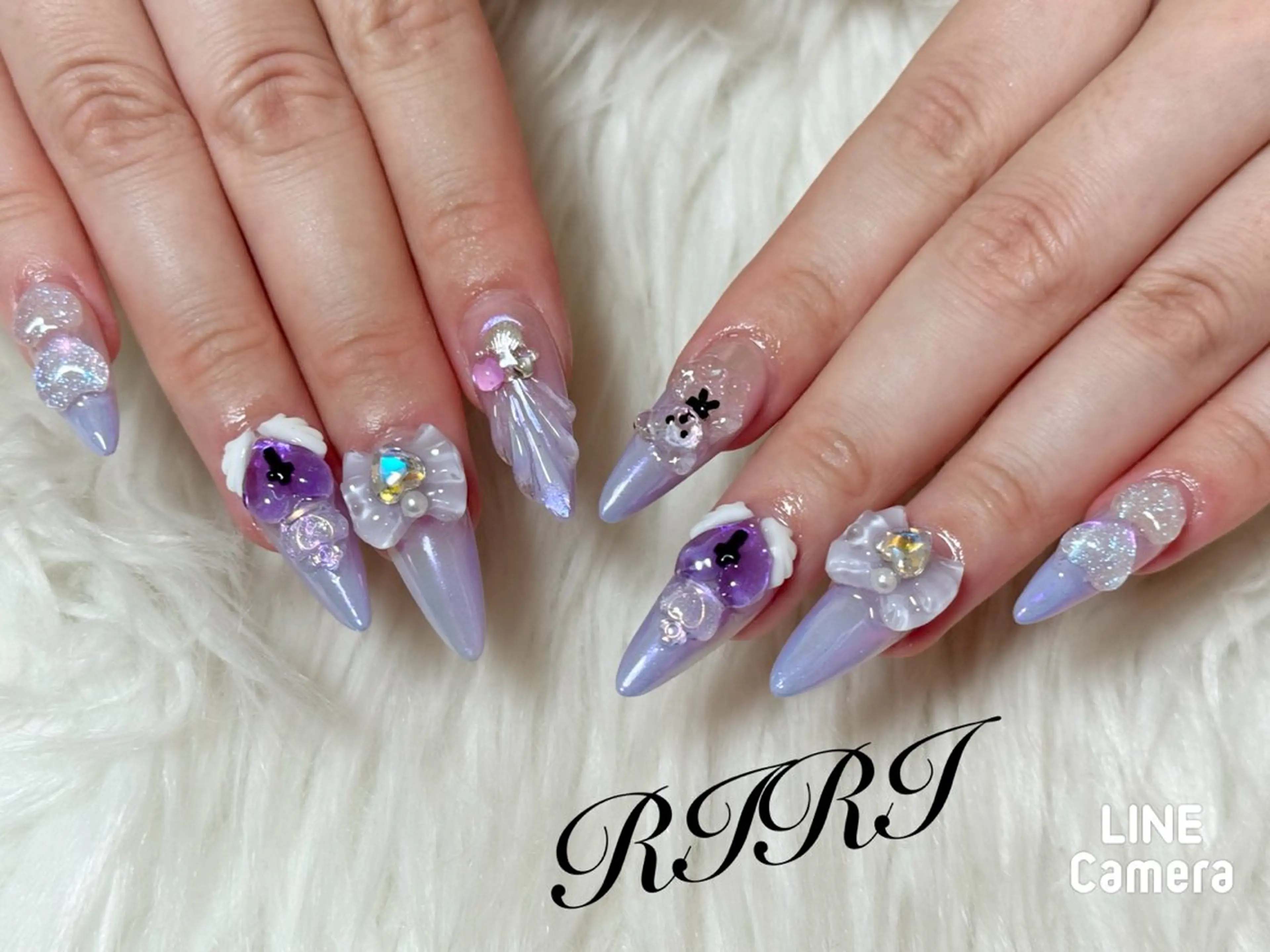ネイル オーロラネイル ジェルネイル グラデーション ロングネイル ミラーネイル ハンドネイル riri オーナーのネイルデザイン