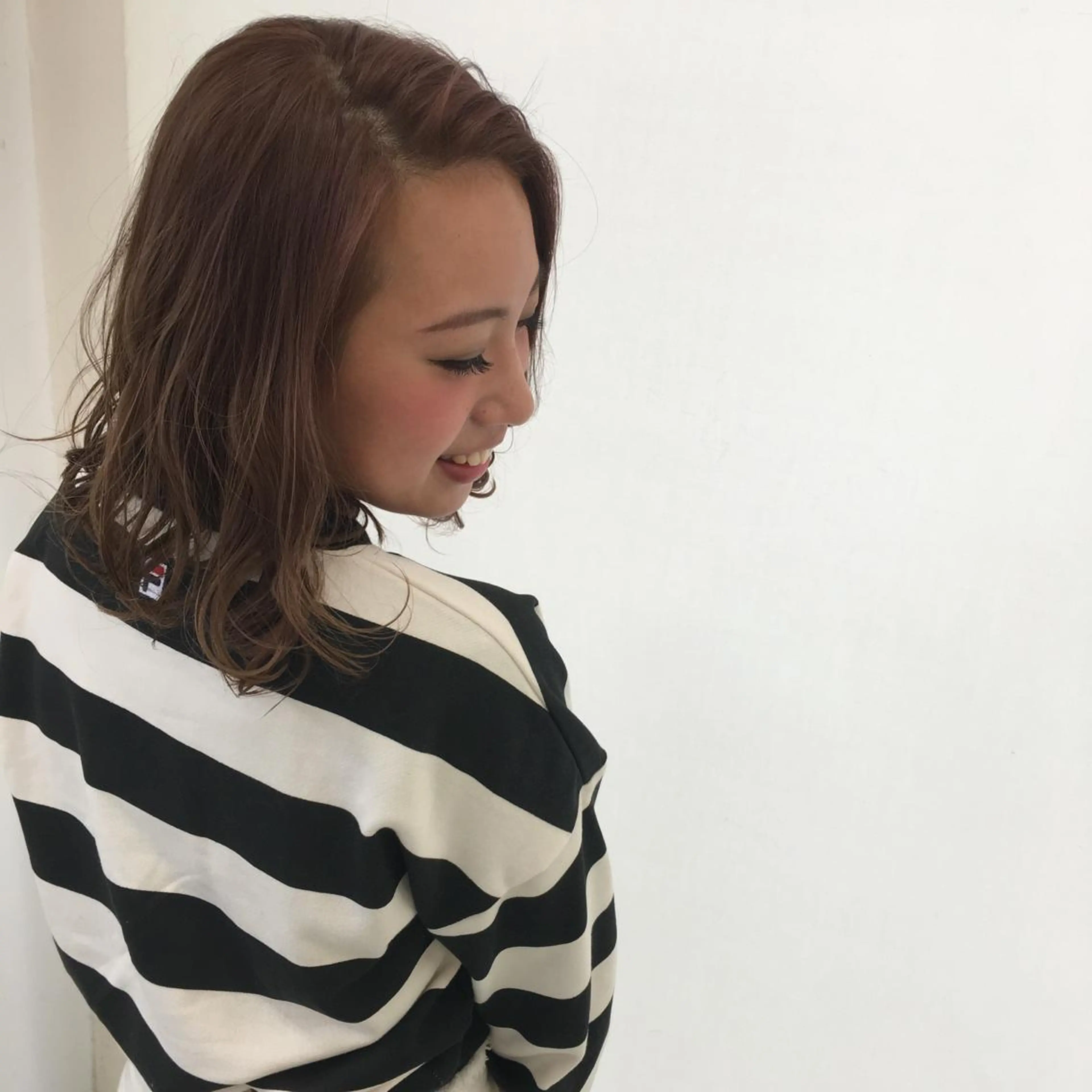 ショート カラー 駅チカ【ali'i】 アリイ花崎友美☘のヘアスタイル