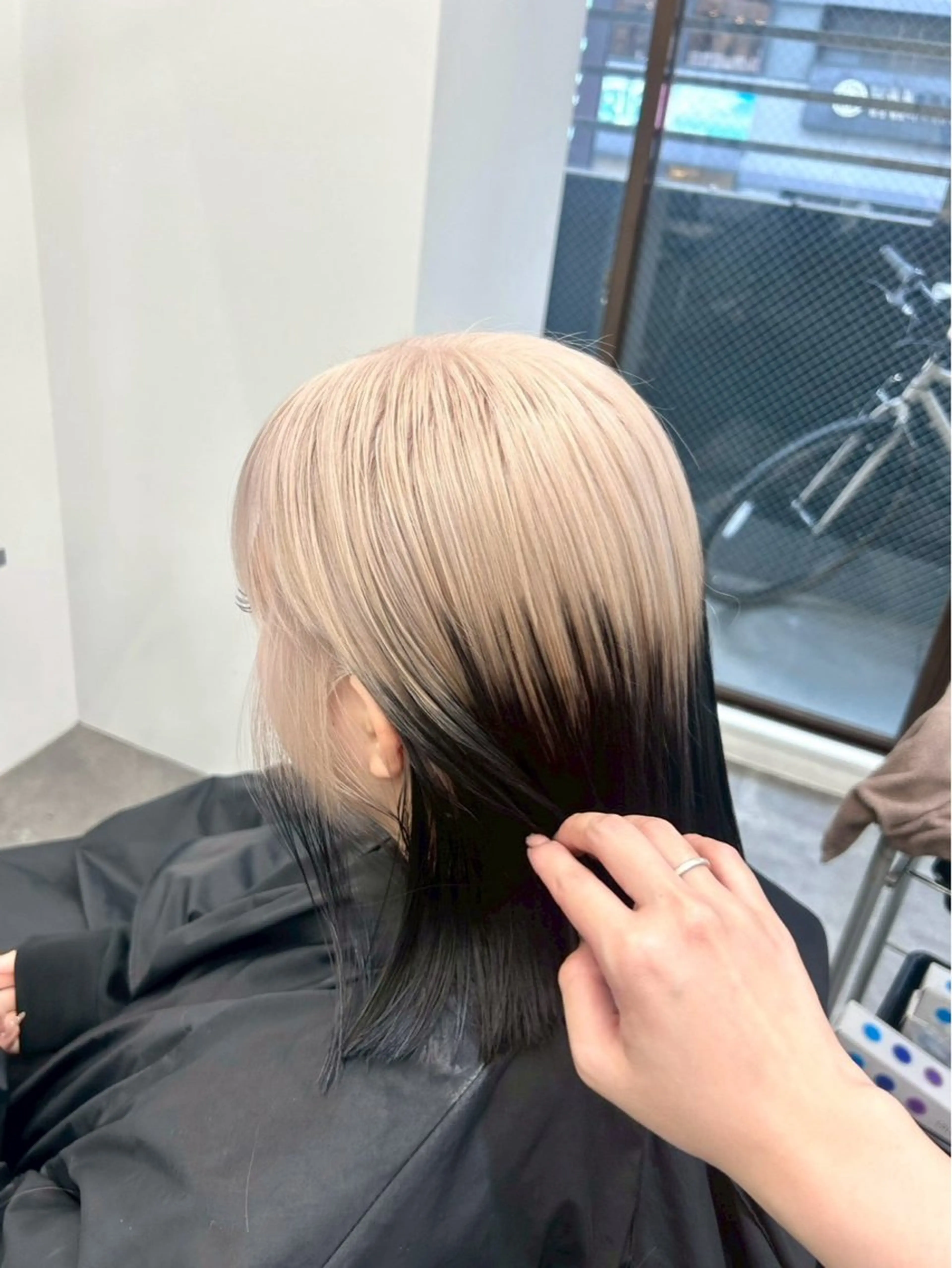 ミディアム shuse /艶カラー  栄のヘアスタイル