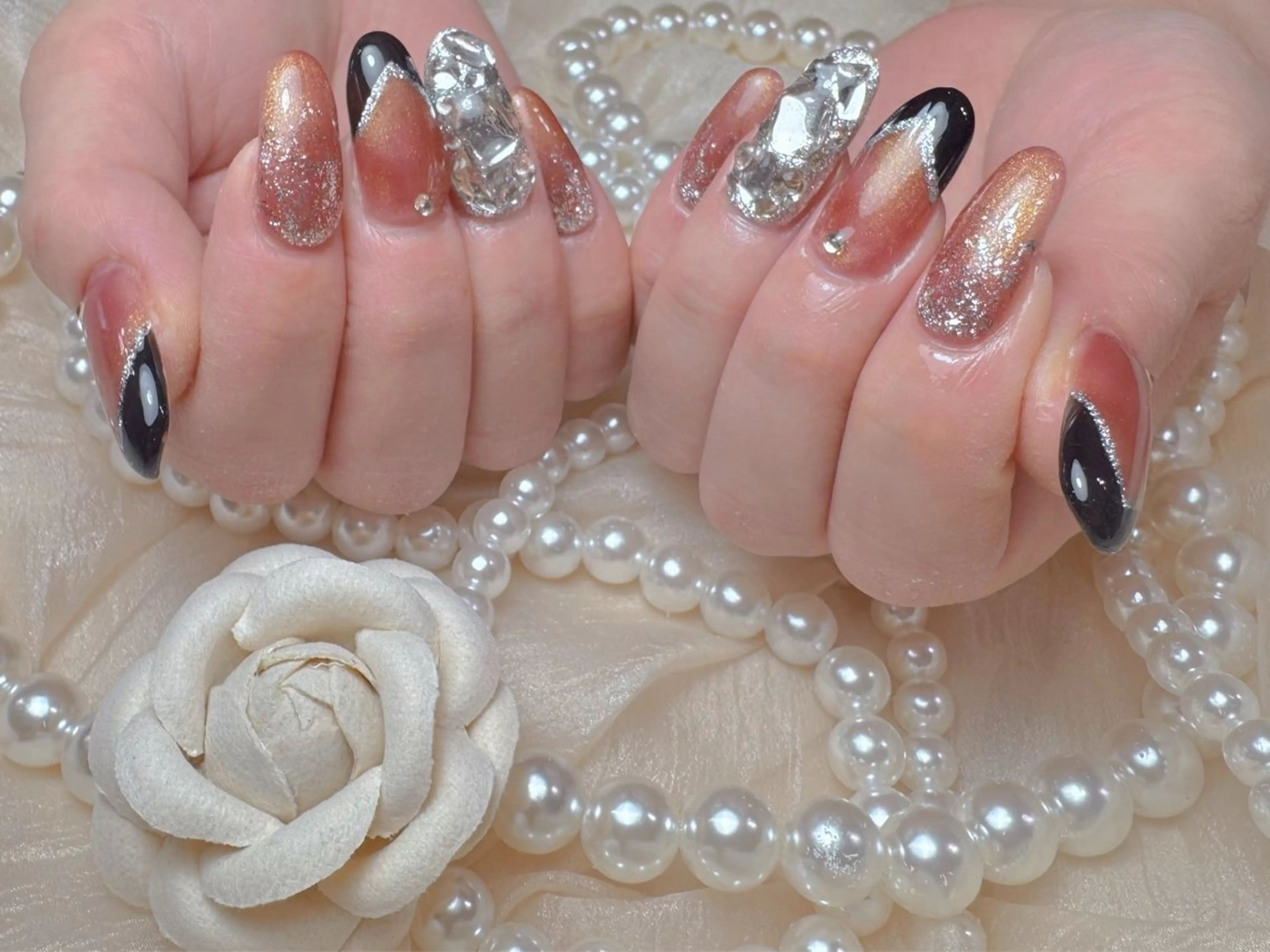 ネイル マジックミラー所属・マジック ミラーのネイルデザイン