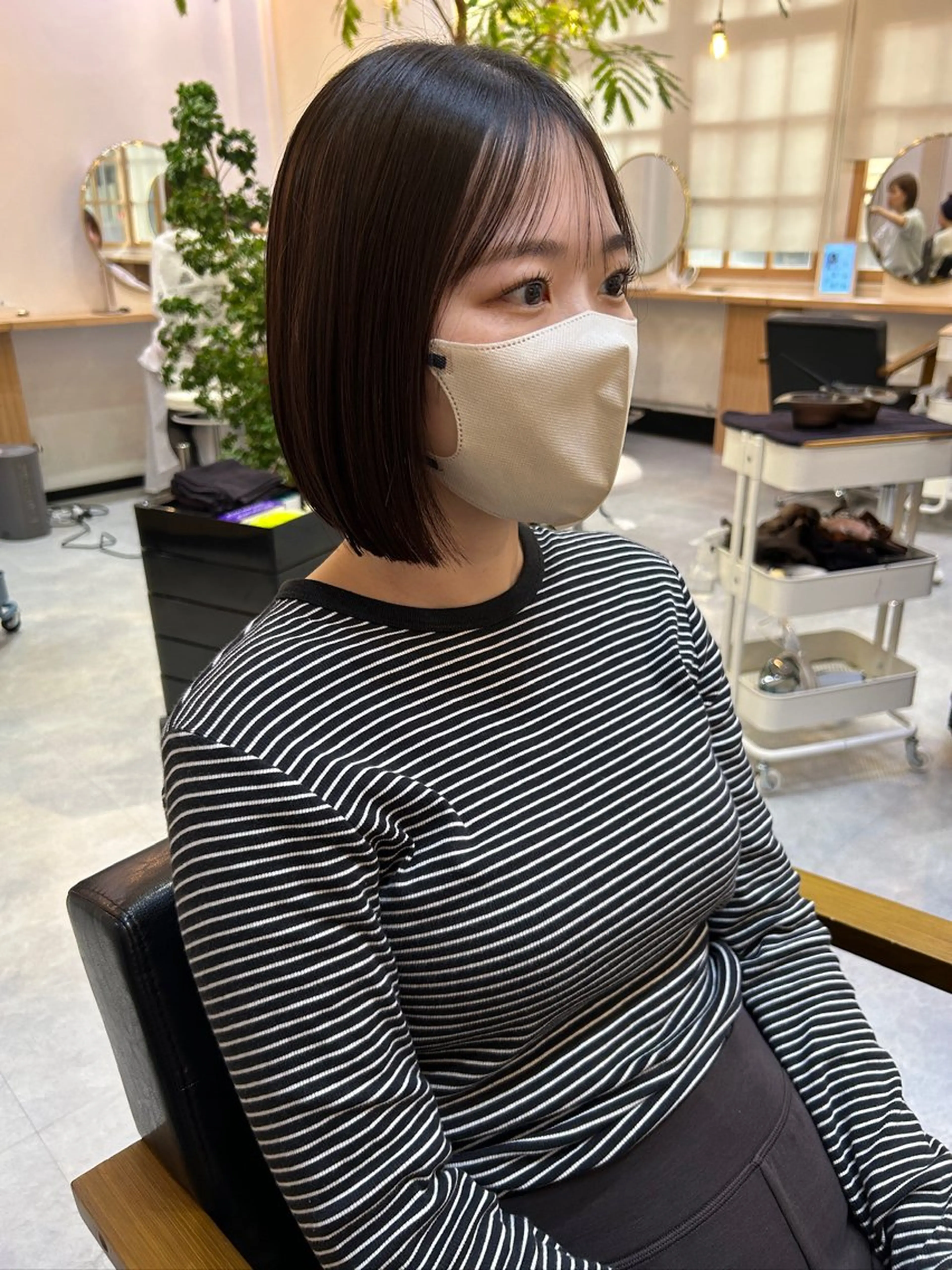 ミディアム カット CARICIA 白木 由里加/新栄のヘアスタイル