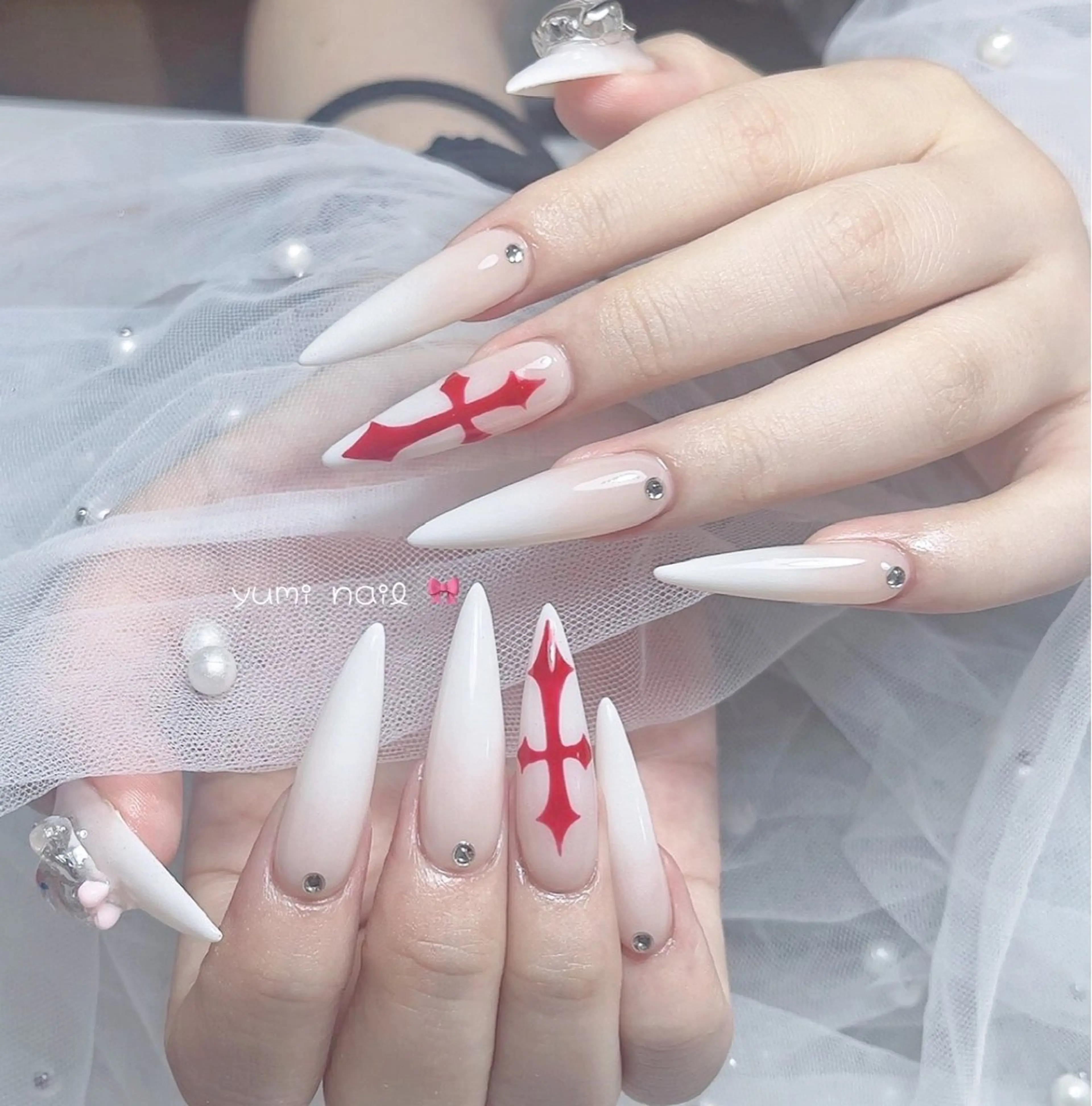 ネイル 𝐲𝐮𝐦𝐢🎀 長さ出しデザイン専門のネイルデザイン