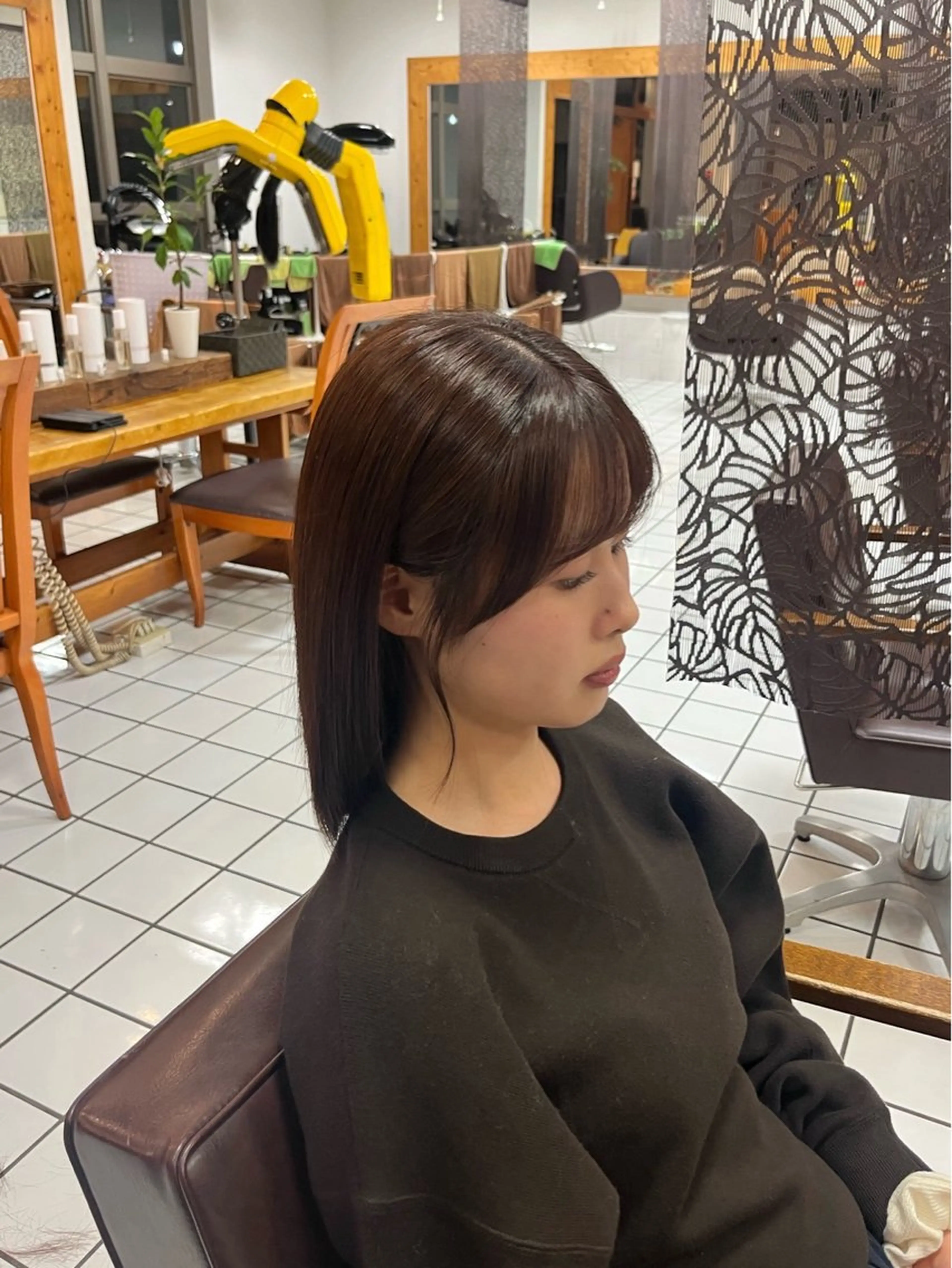 ミディアム 顔周りカット 池田 菜々美のヘアスタイル