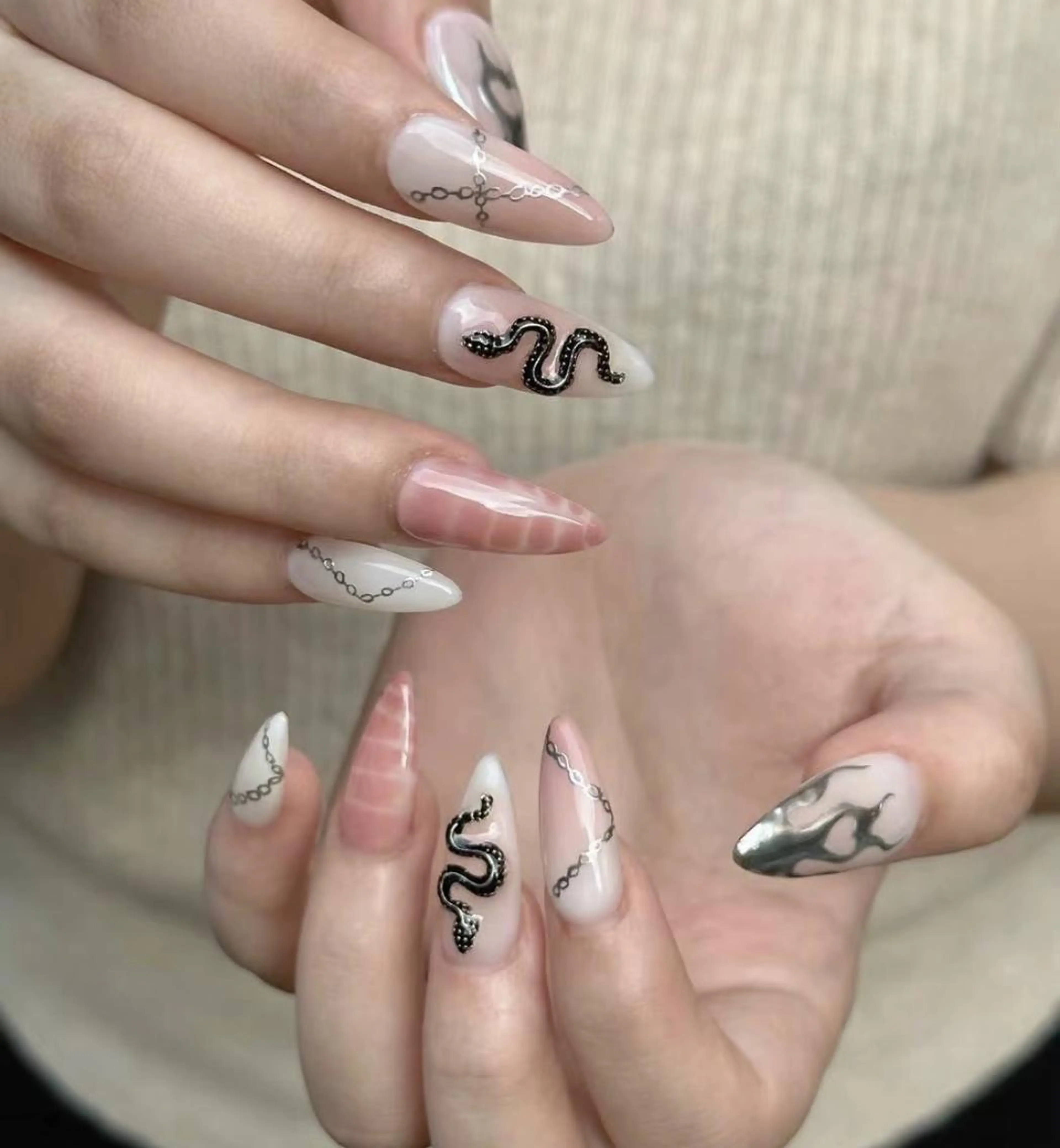 ネイル ハンドネイル ハンドケア 🍑 momo_nailのネイルデザイン