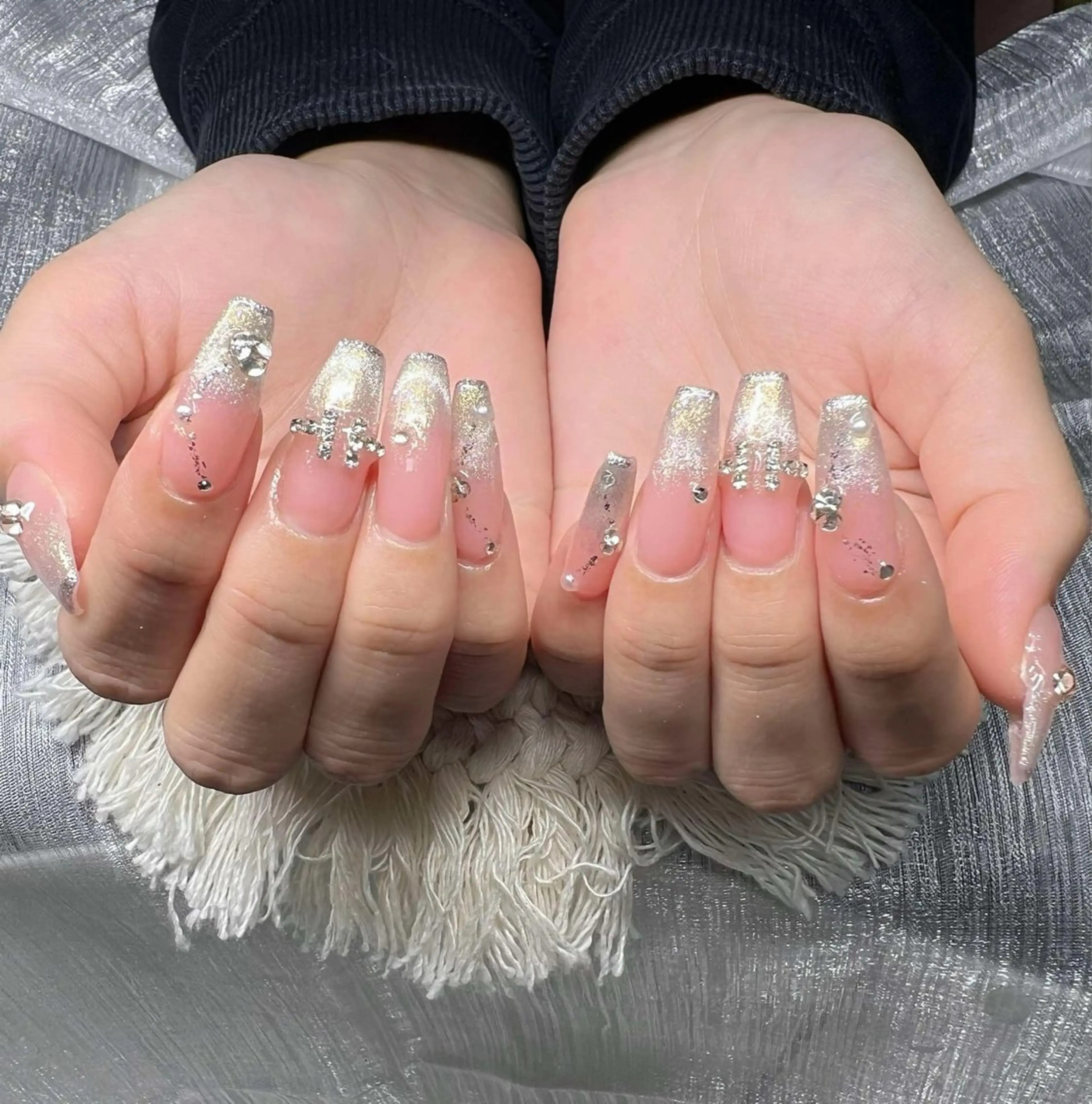 ネイル オーロラネイル チークネイル 長さ出し フットネイル フレンチネイル Lee Nails チップ長さだし専門店のネイルデザイン