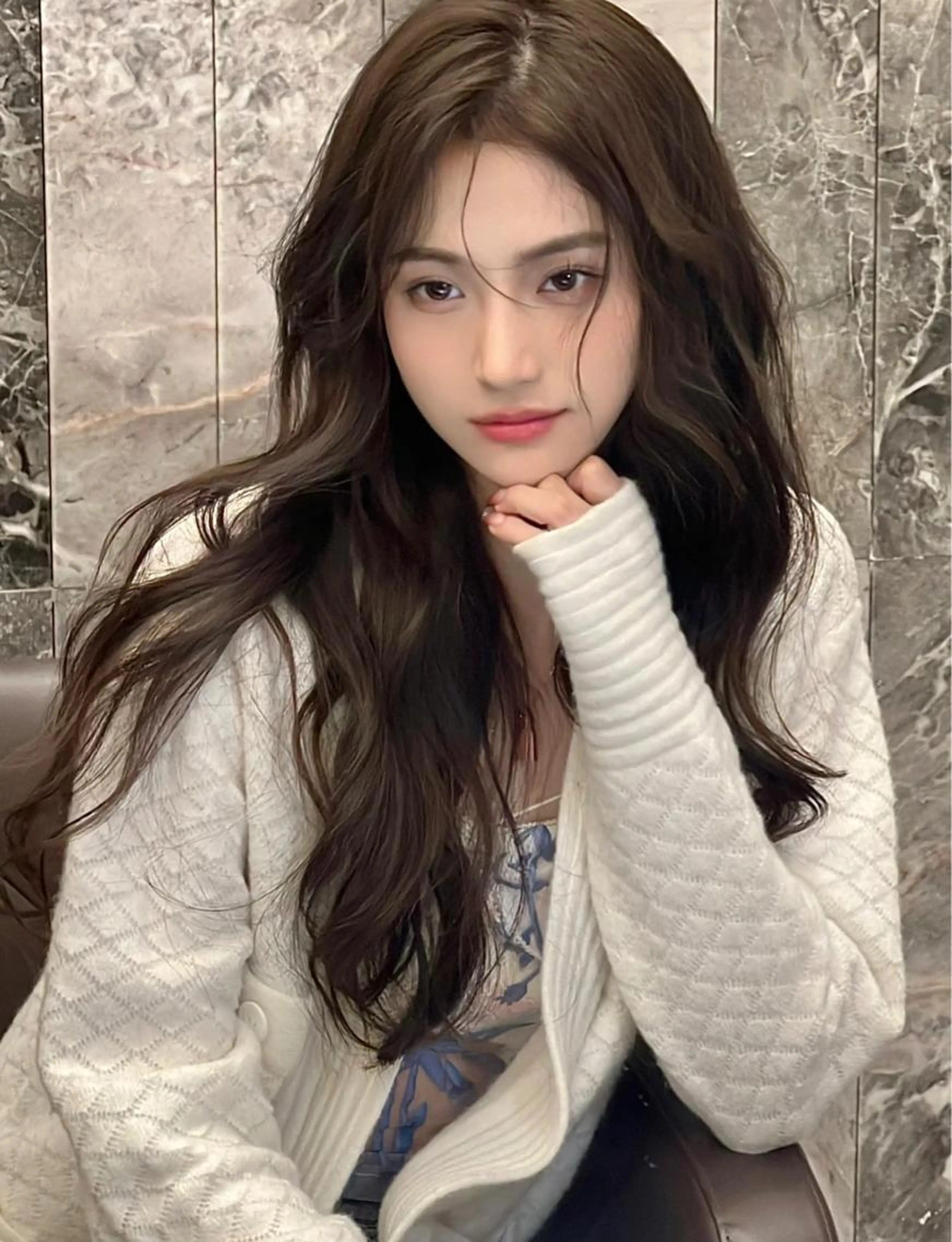 【🇨🇳期間限定🇨🇳】ワンホンレイヤーカット＋透明感カラー＋トリートメント❤︎の写真