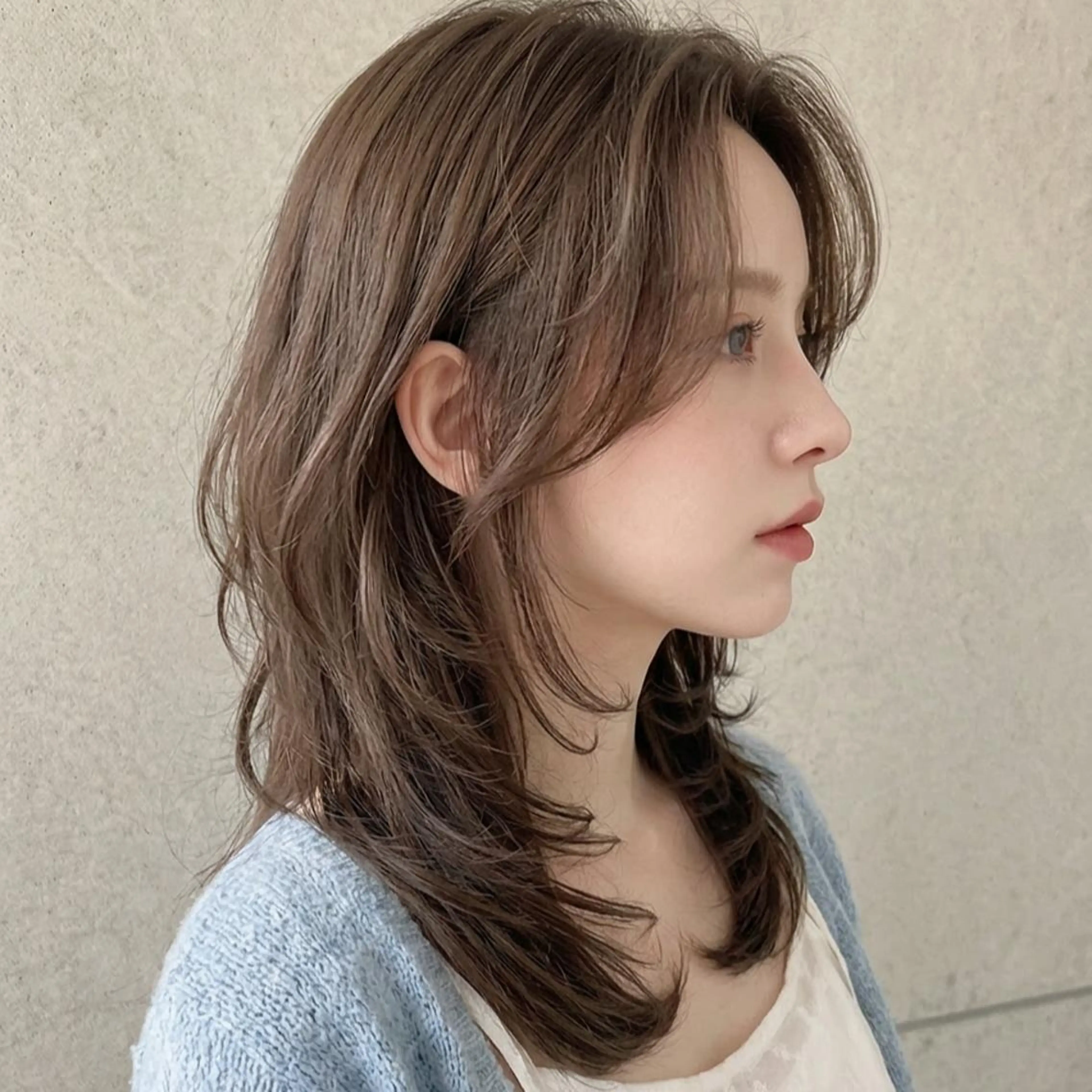 セミロング レイヤーカット／韓国 🤎きのした いちかのヘアスタイル