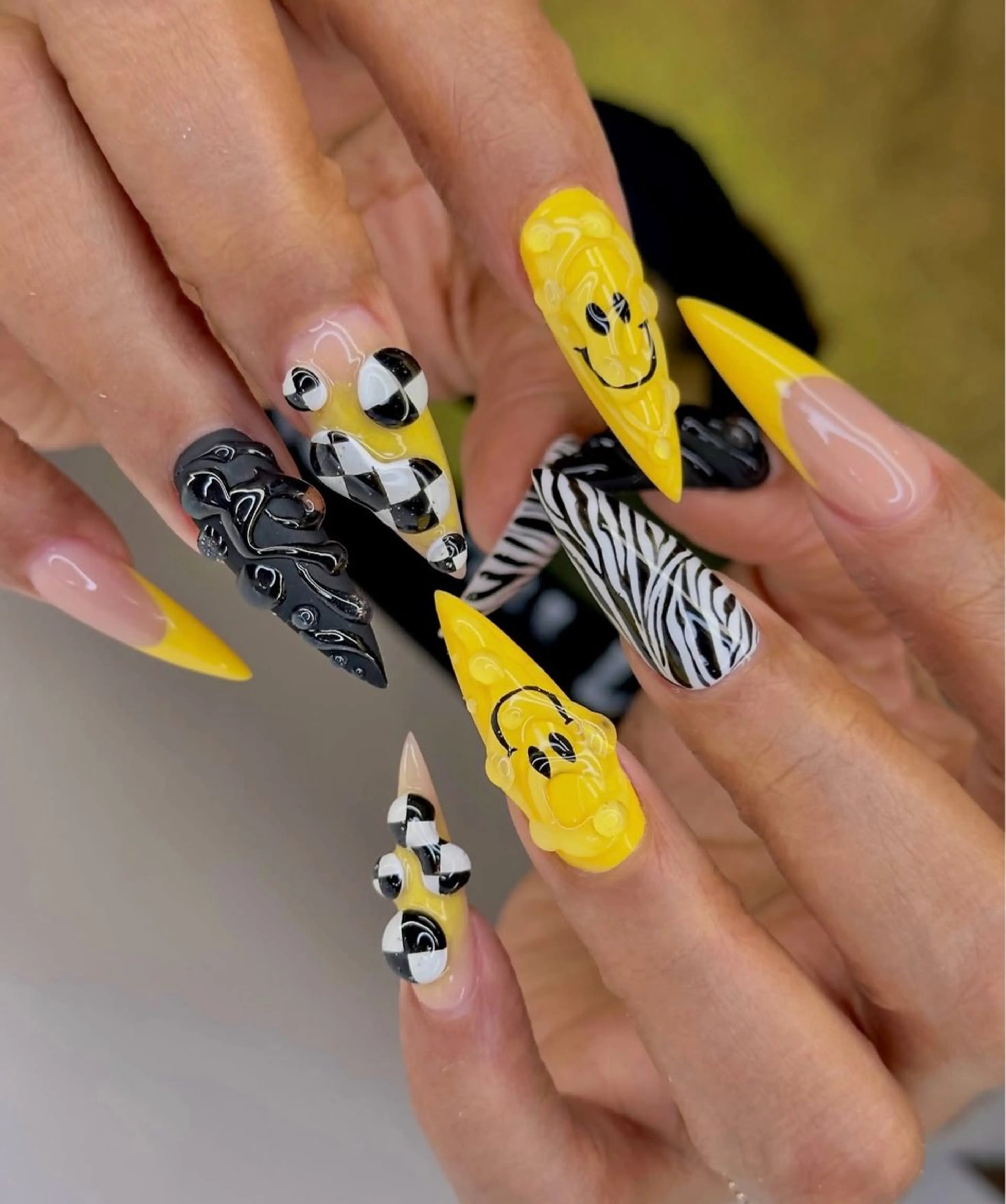ネイル ハンドネイル RINAKY Kora Nailのネイルデザイン