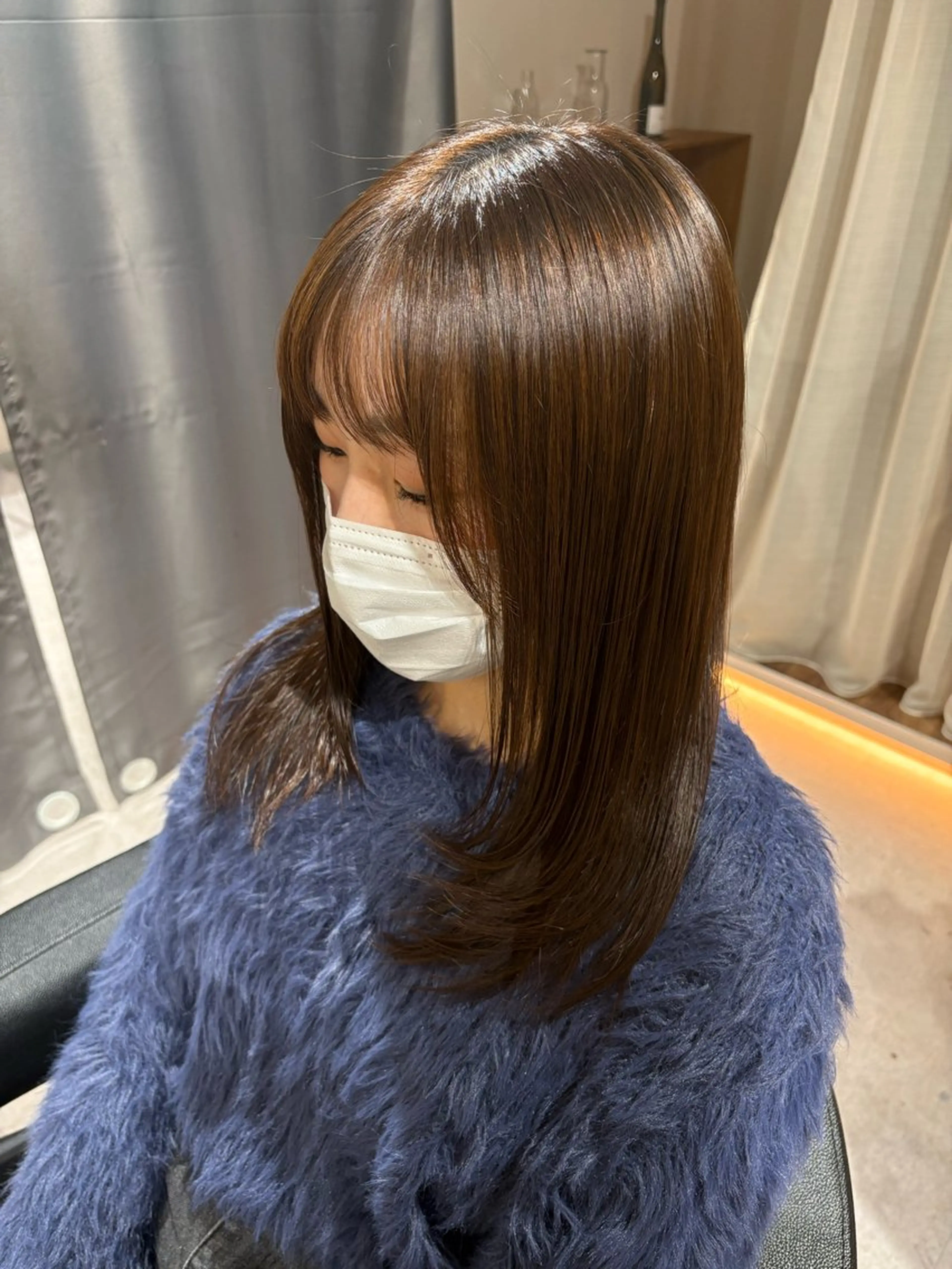 ミディアム レイヤーカット ローレイヤー カット aina / n.w.hのヘアスタイル