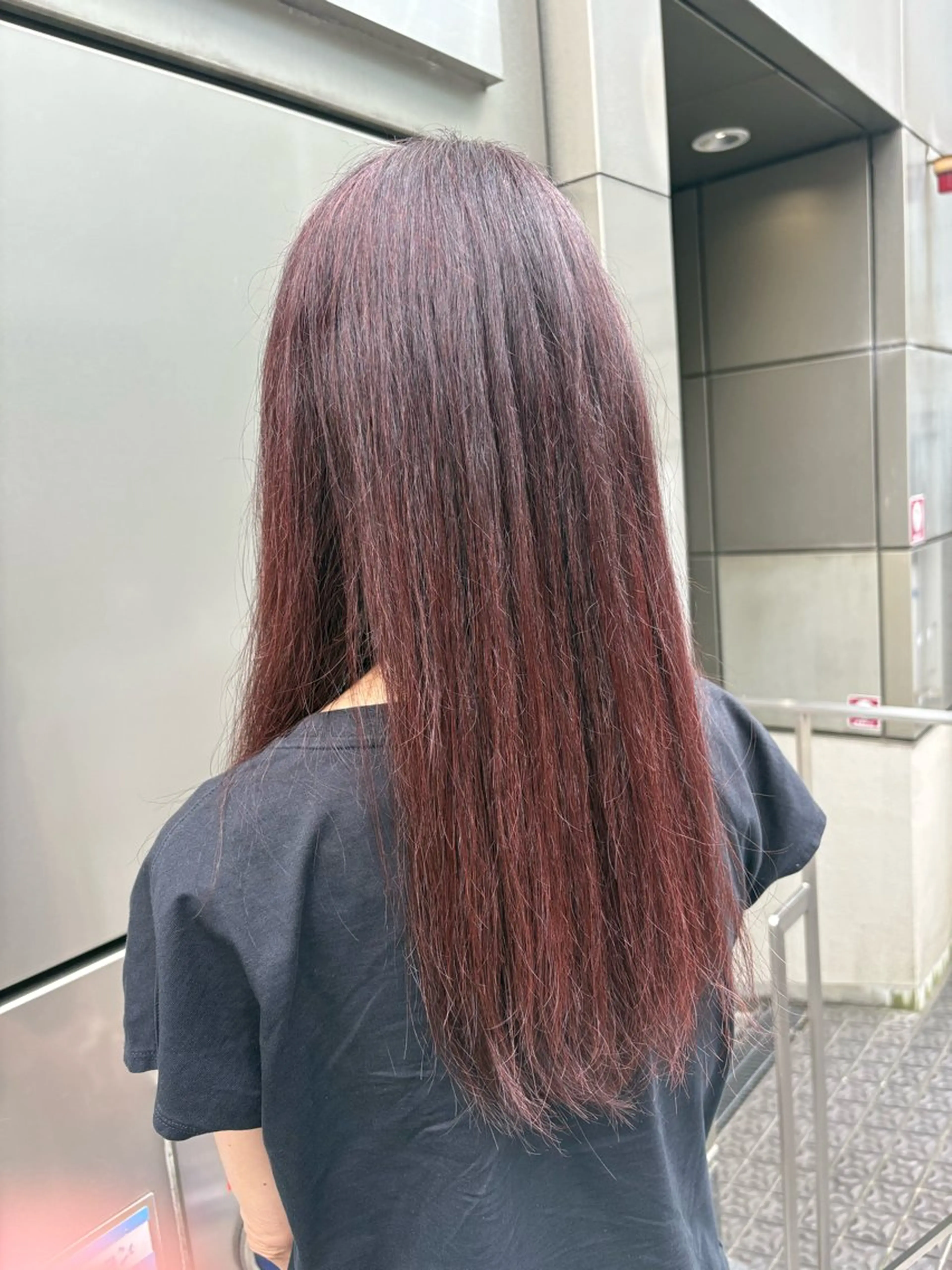ロング カラー ピンクカラー パープルカラー ローズカラー 臼井 いづみのヘアスタイル