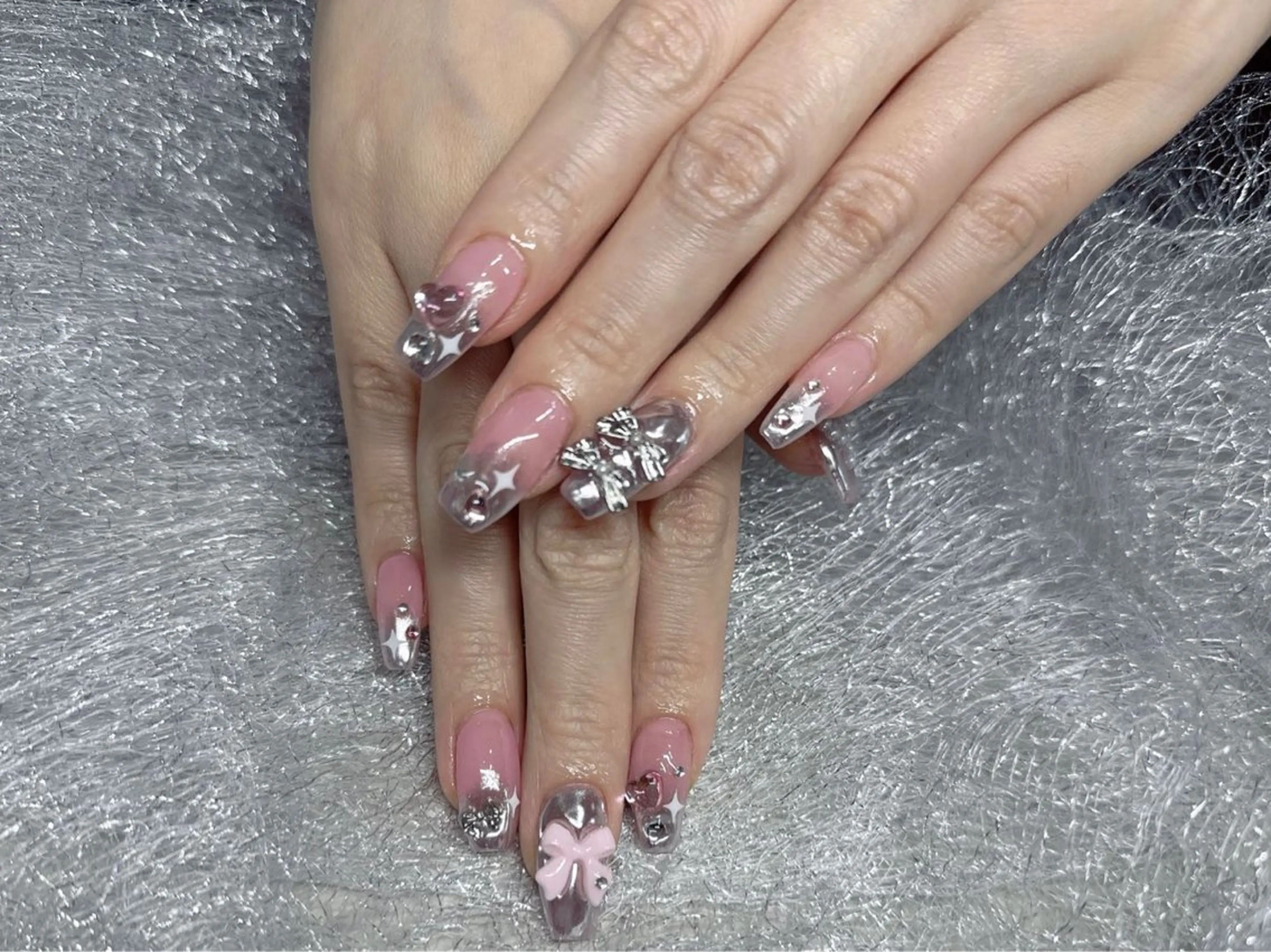 ネイル 韓国ネイル ネイルチップ More Glam 池袋東口店のネイルデザイン