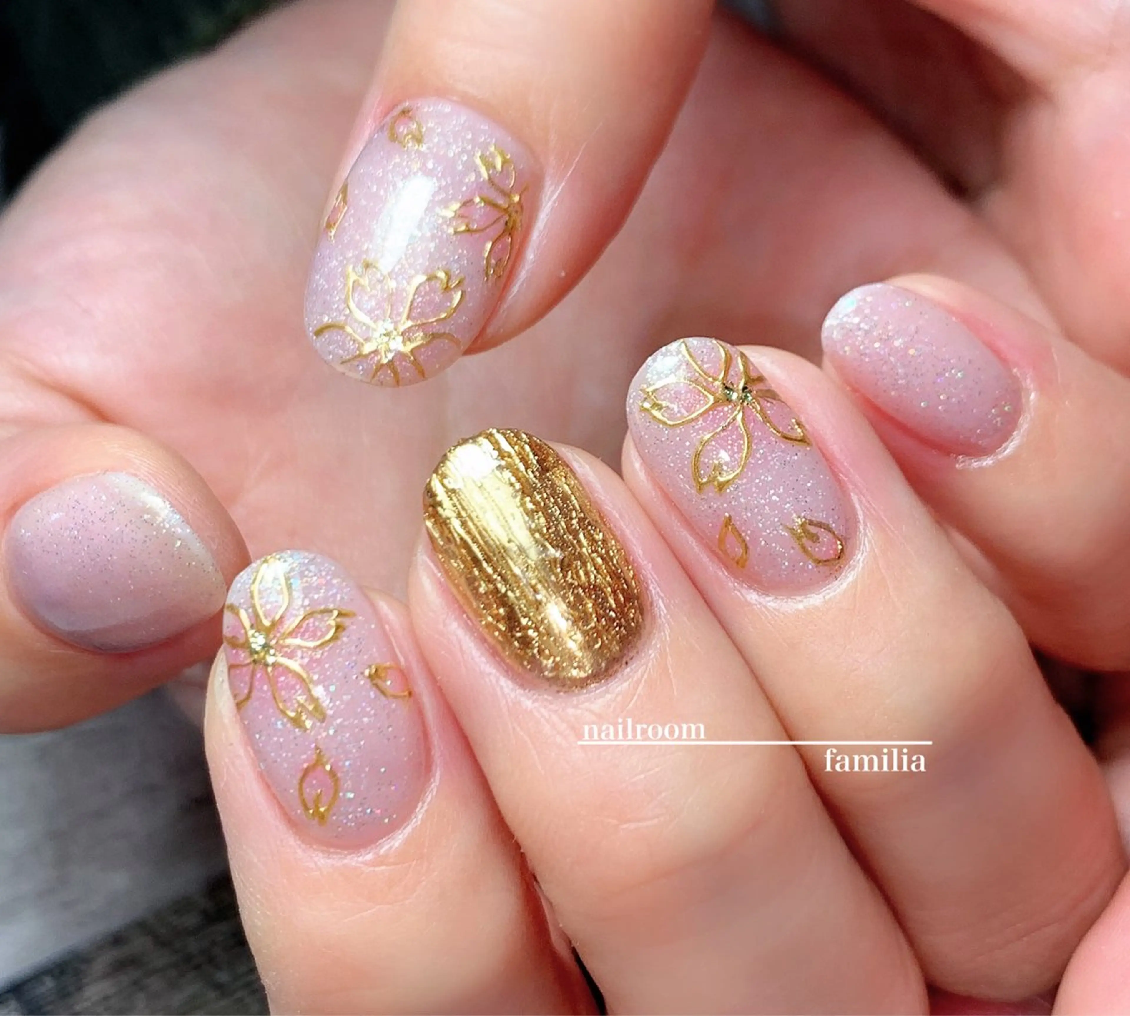 ネイル 桜ネイル フラワーネイル ミラーネイル -nailroom- familiaのネイルデザイン