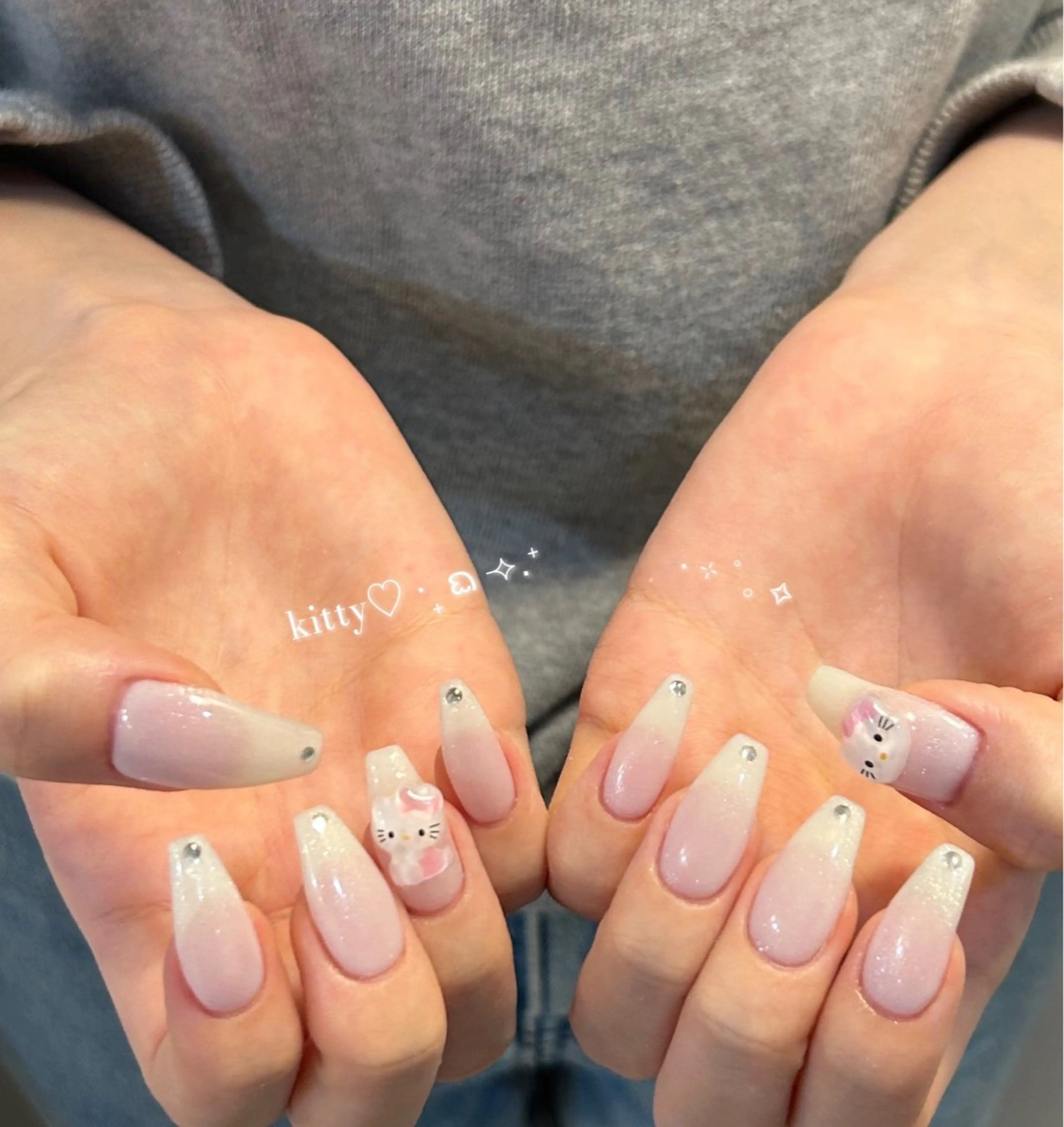 ネイル ハンドネイル ViViA momokaのネイルデザイン