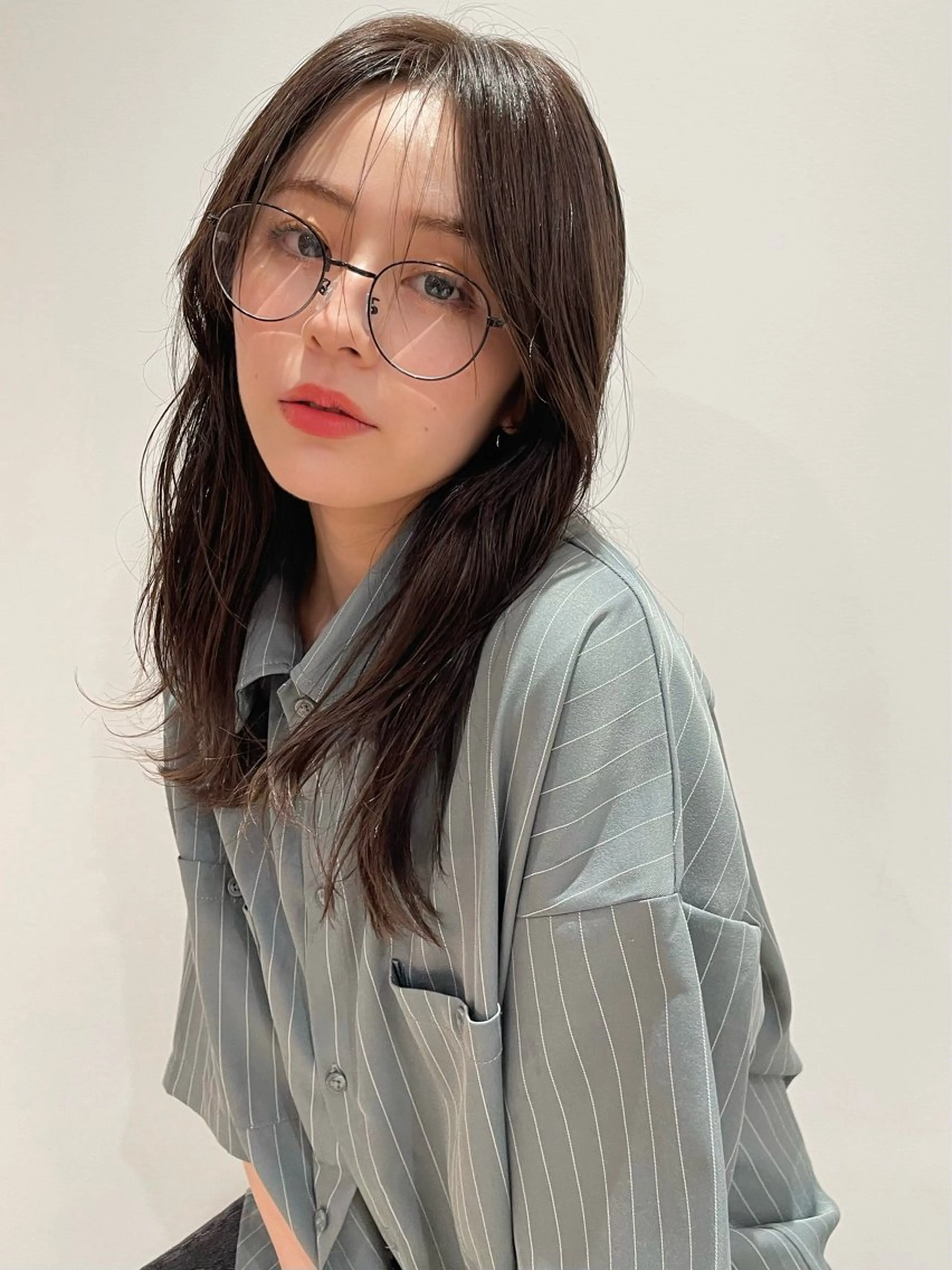 セミロング カラー パーマ ヘアアレンジ うざバング カット ヘアカラー 髪質改善/韓国風 レイヤー/田村祐樹のヘアスタイル