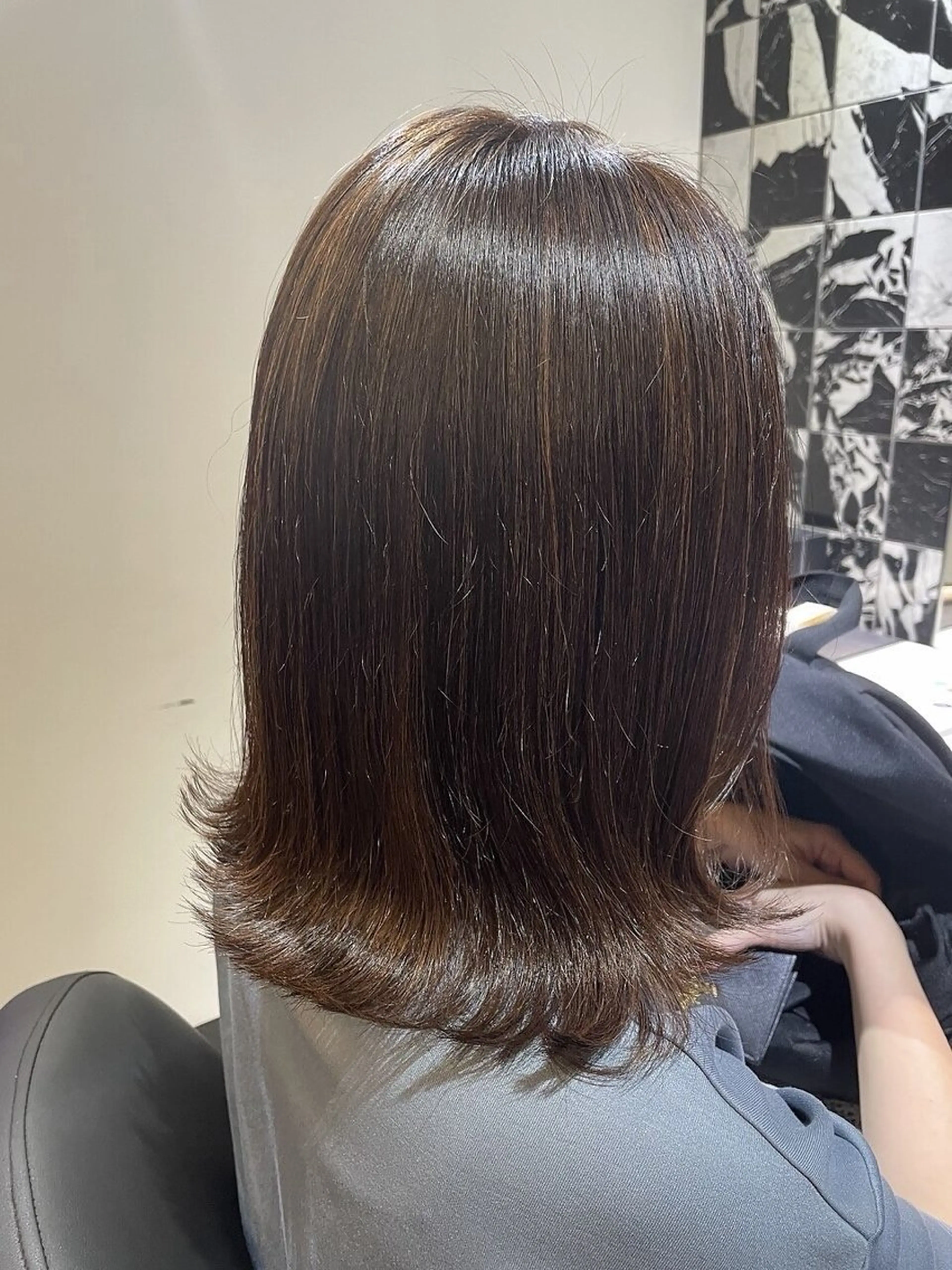 ミディアム カラー 江坂 mikuのヘアスタイル